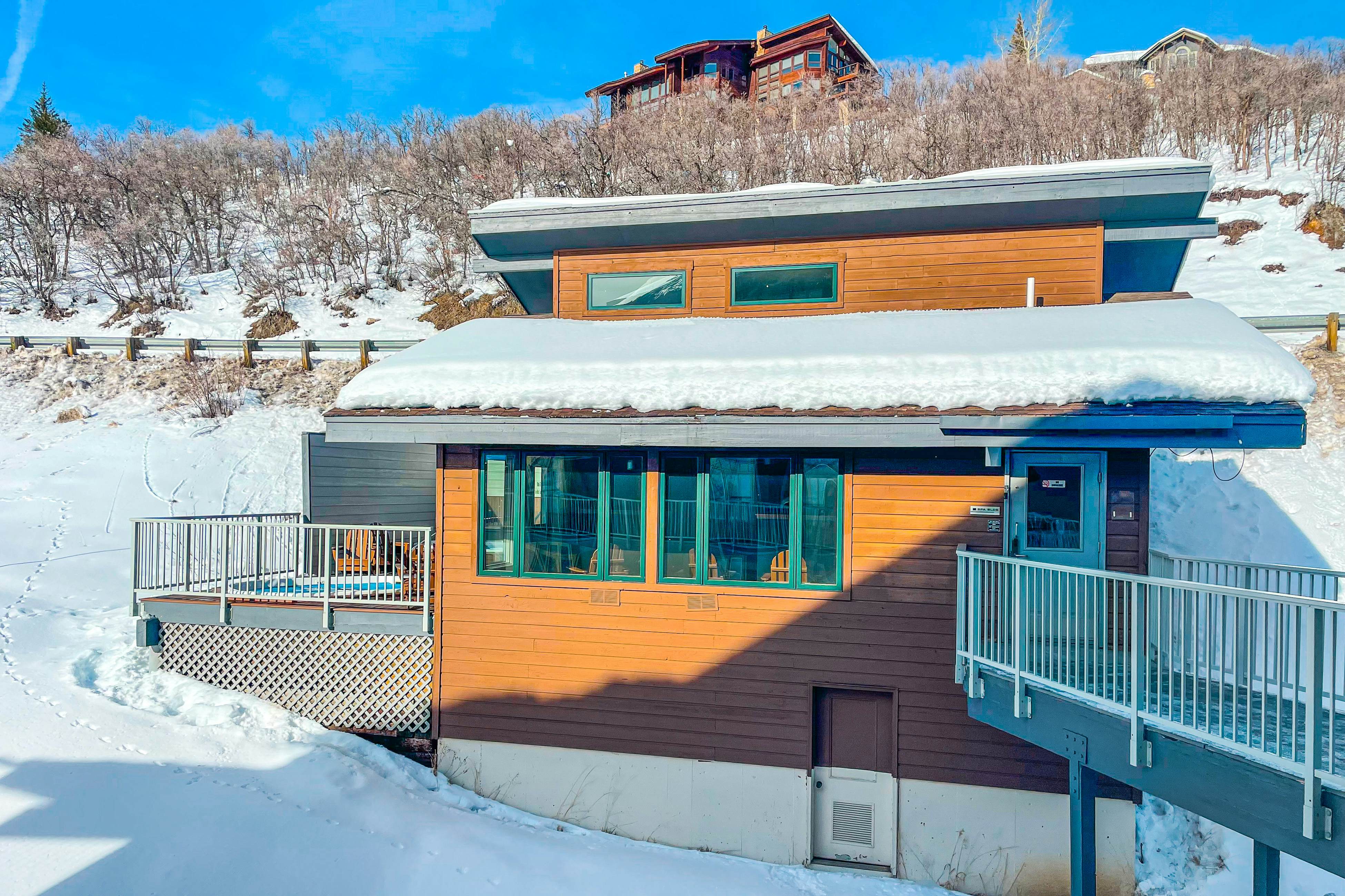 1920 Ski Time Square Drive #114