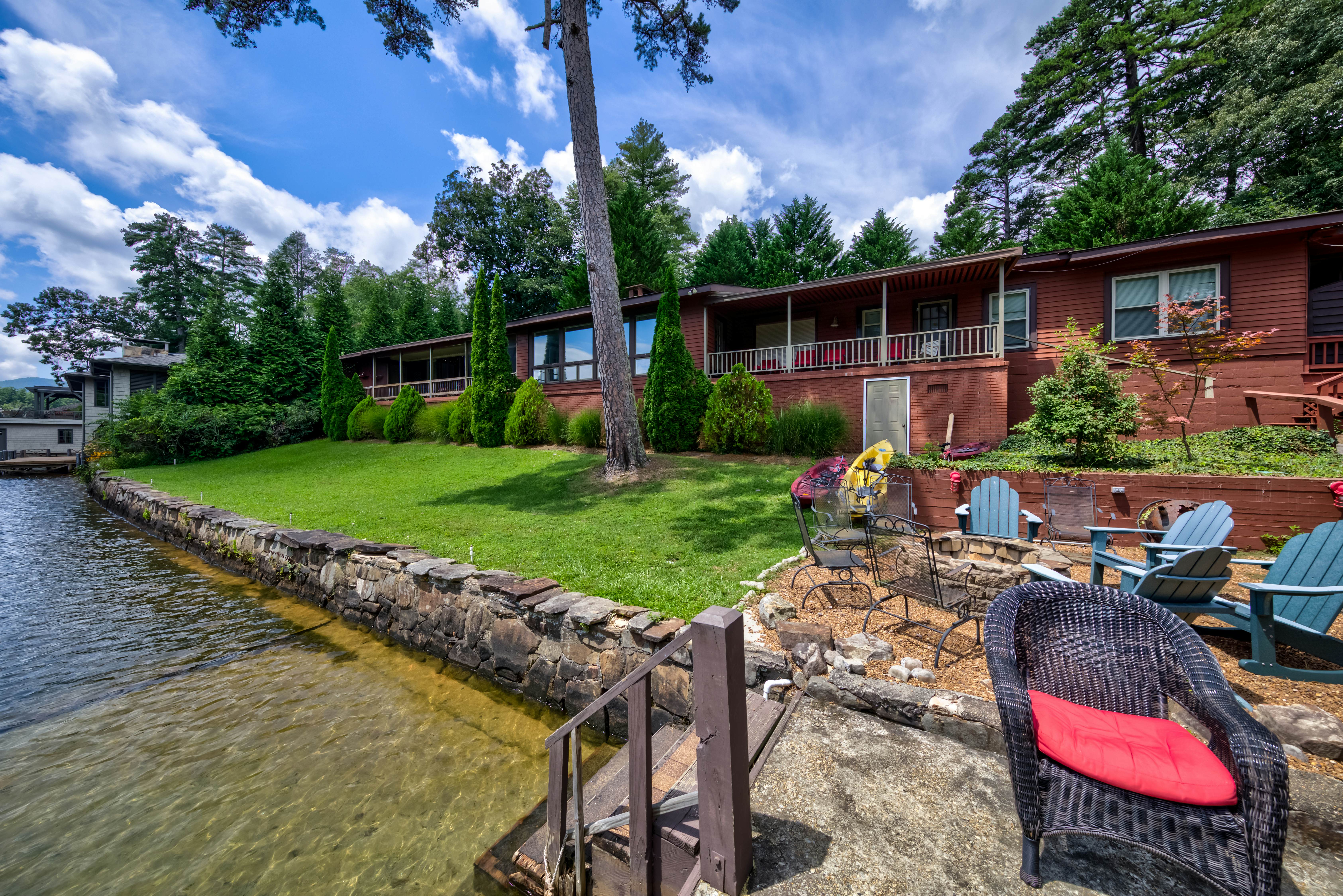 On The Lake - Main House