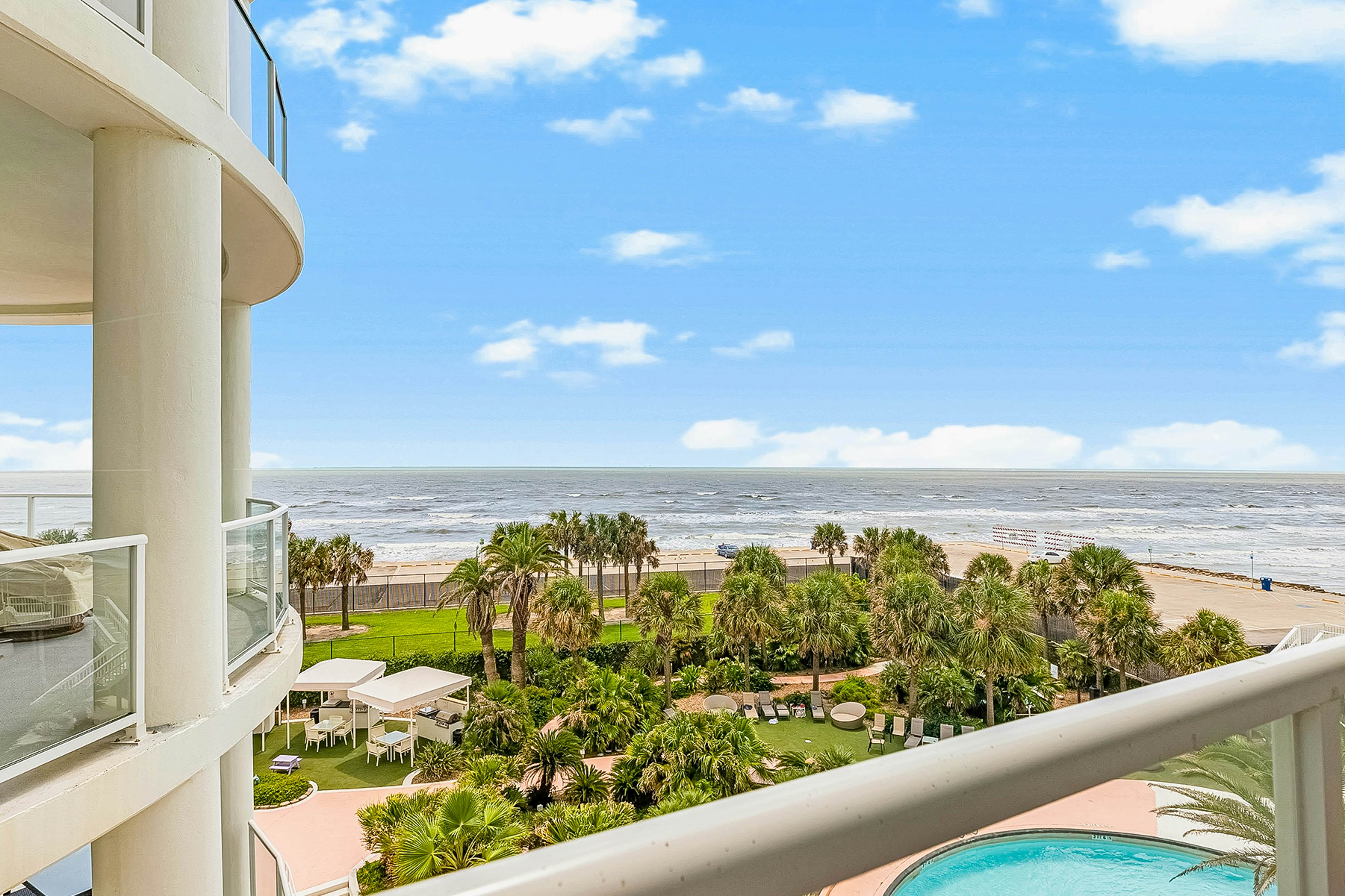 Diamond Beach Resort Lazy River View 419 1 BD Galveston, TX