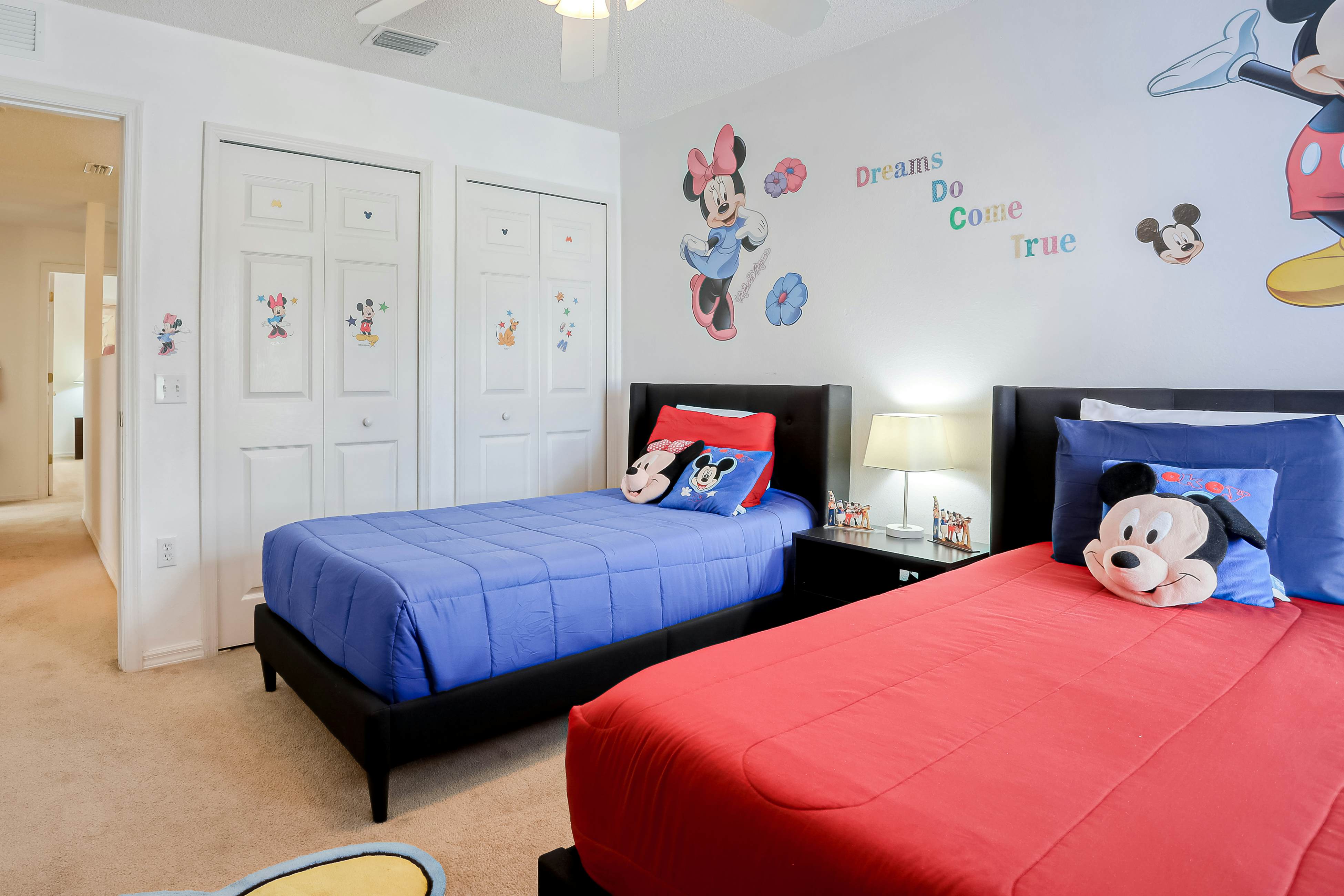 Bright and Cozy Escape - The Hamlets