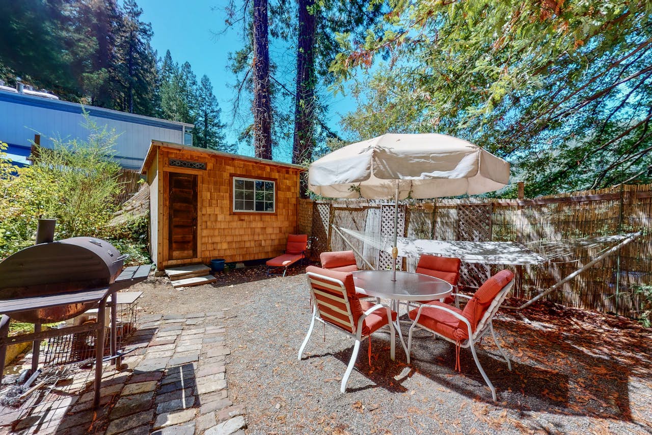 Vineyard Cottage 2 BD Guerneville, CA Vacation Rental Vacasa