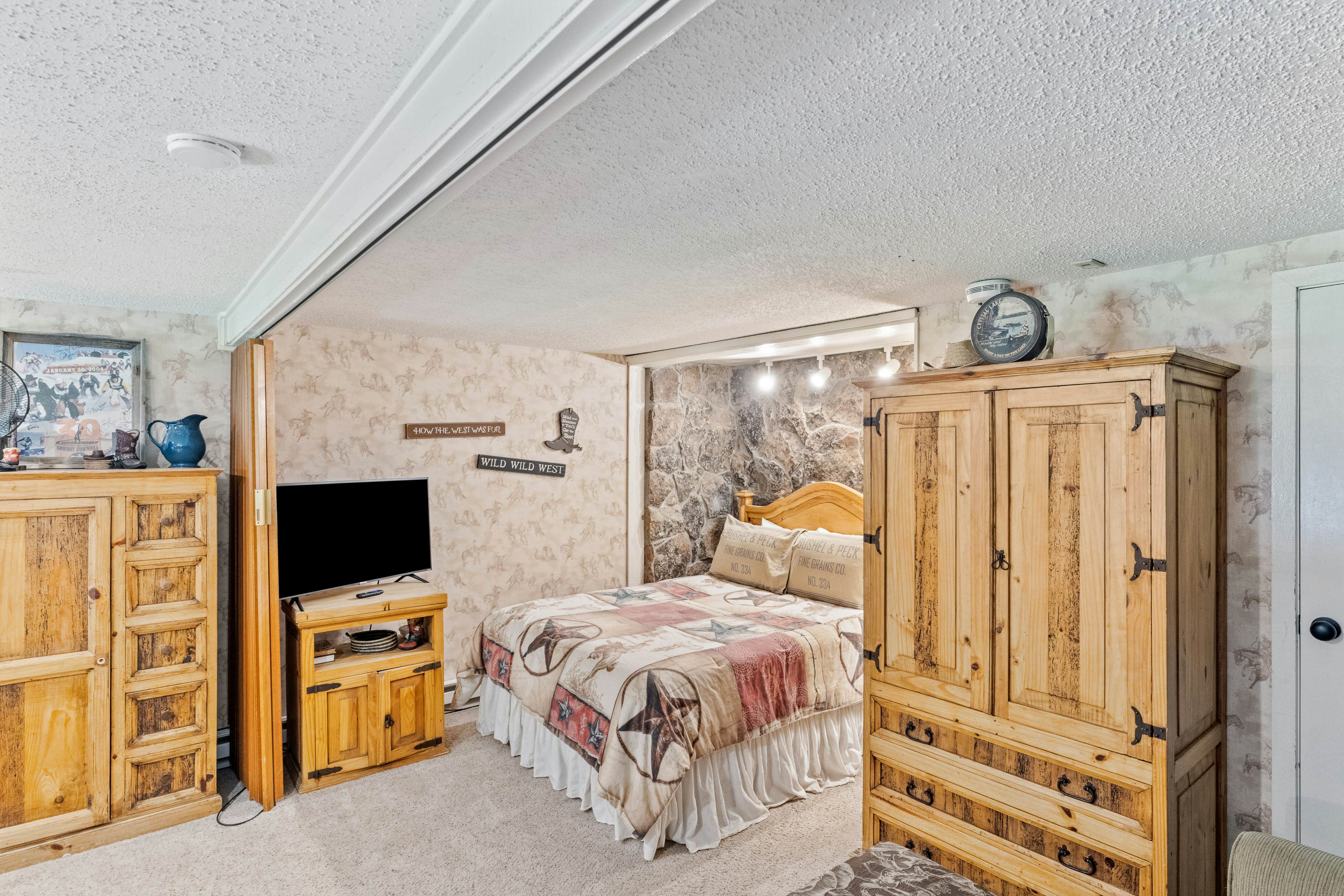 1920 Ski Time Square Drive #114