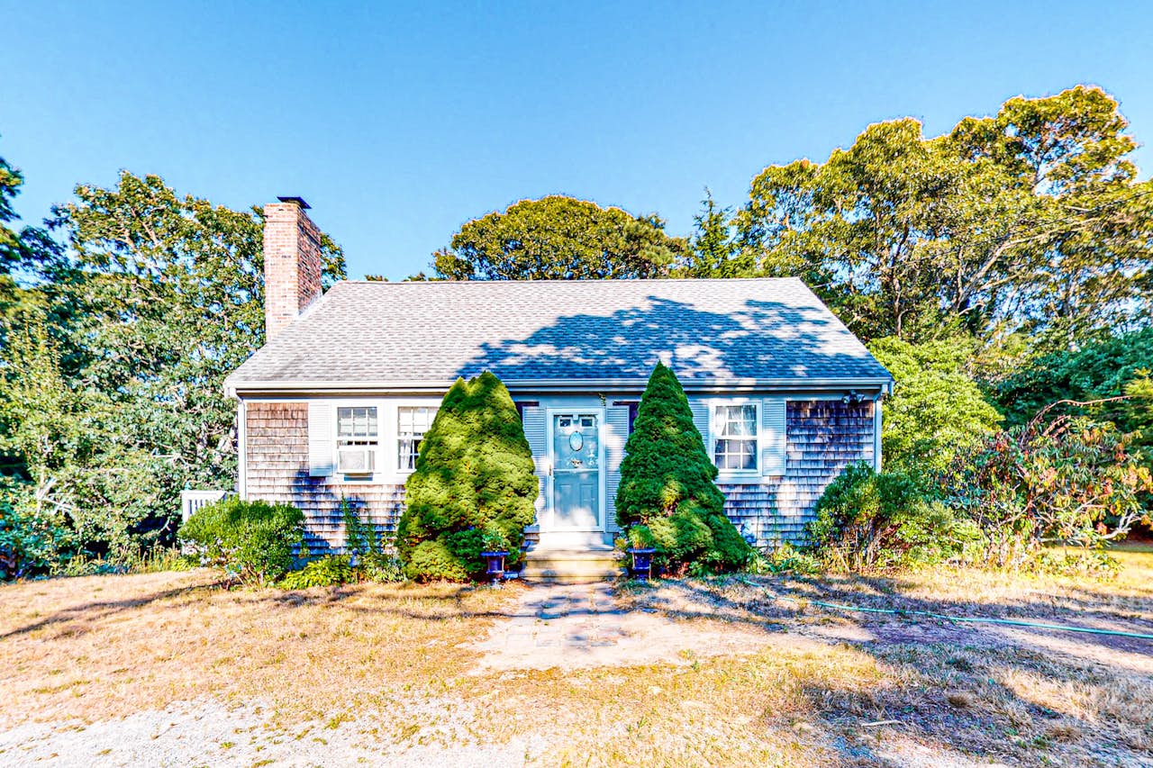Haven Cottage 4 BD Brewster, MA Vacation Rental Vacasa