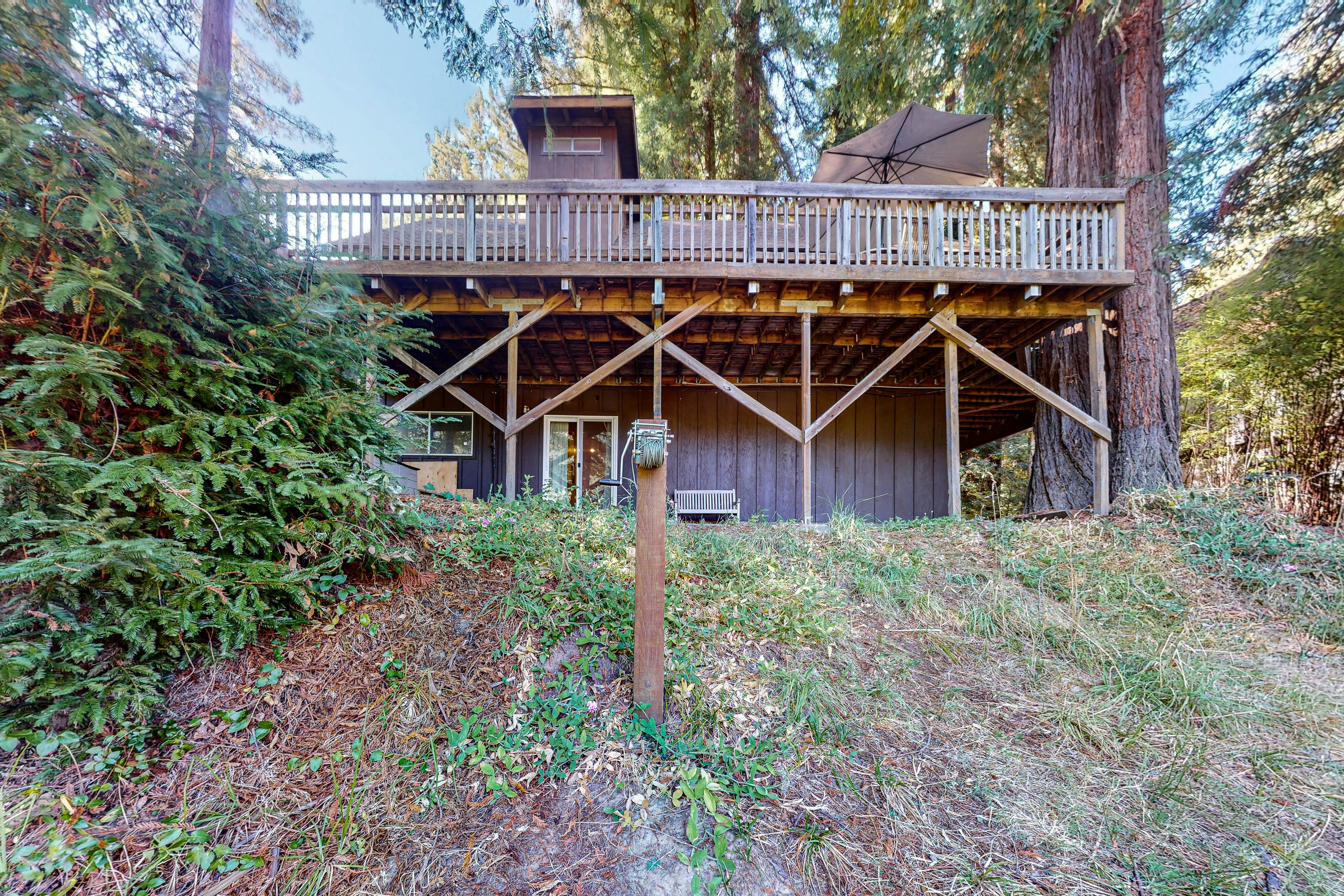 Redwood Lodge