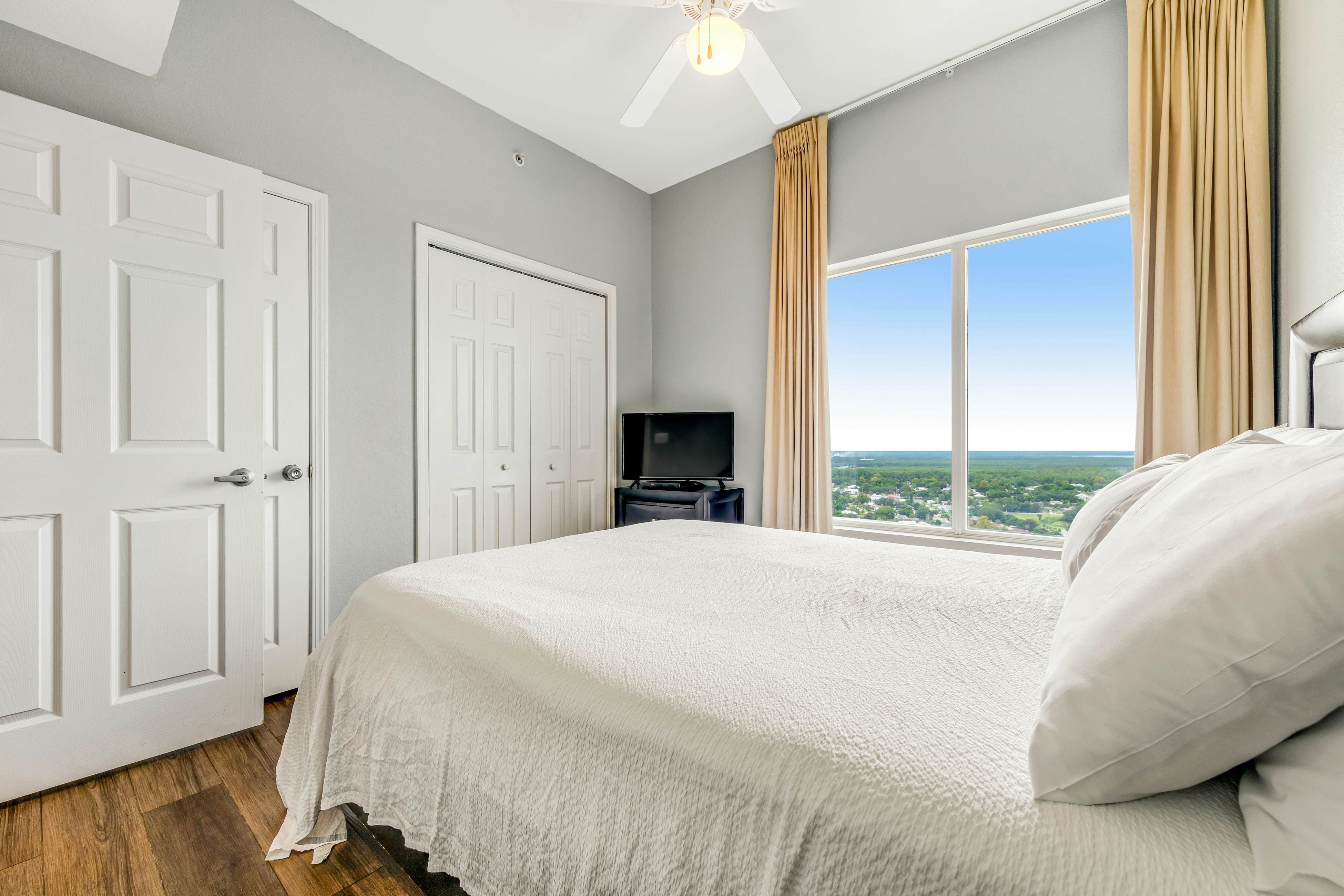 Tidewater Beach Resort 2800