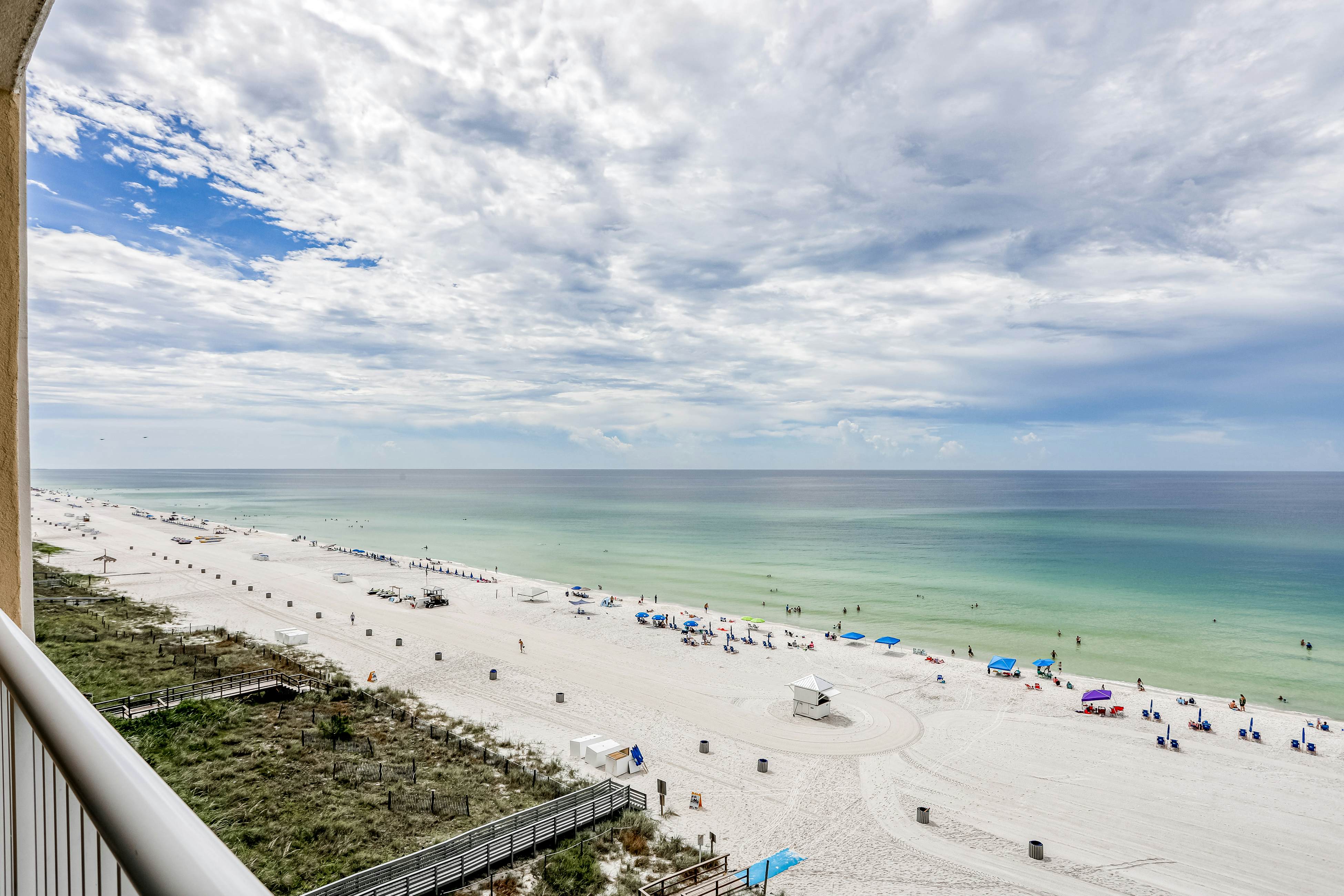 Majestic Beach Resort Tower 1-711