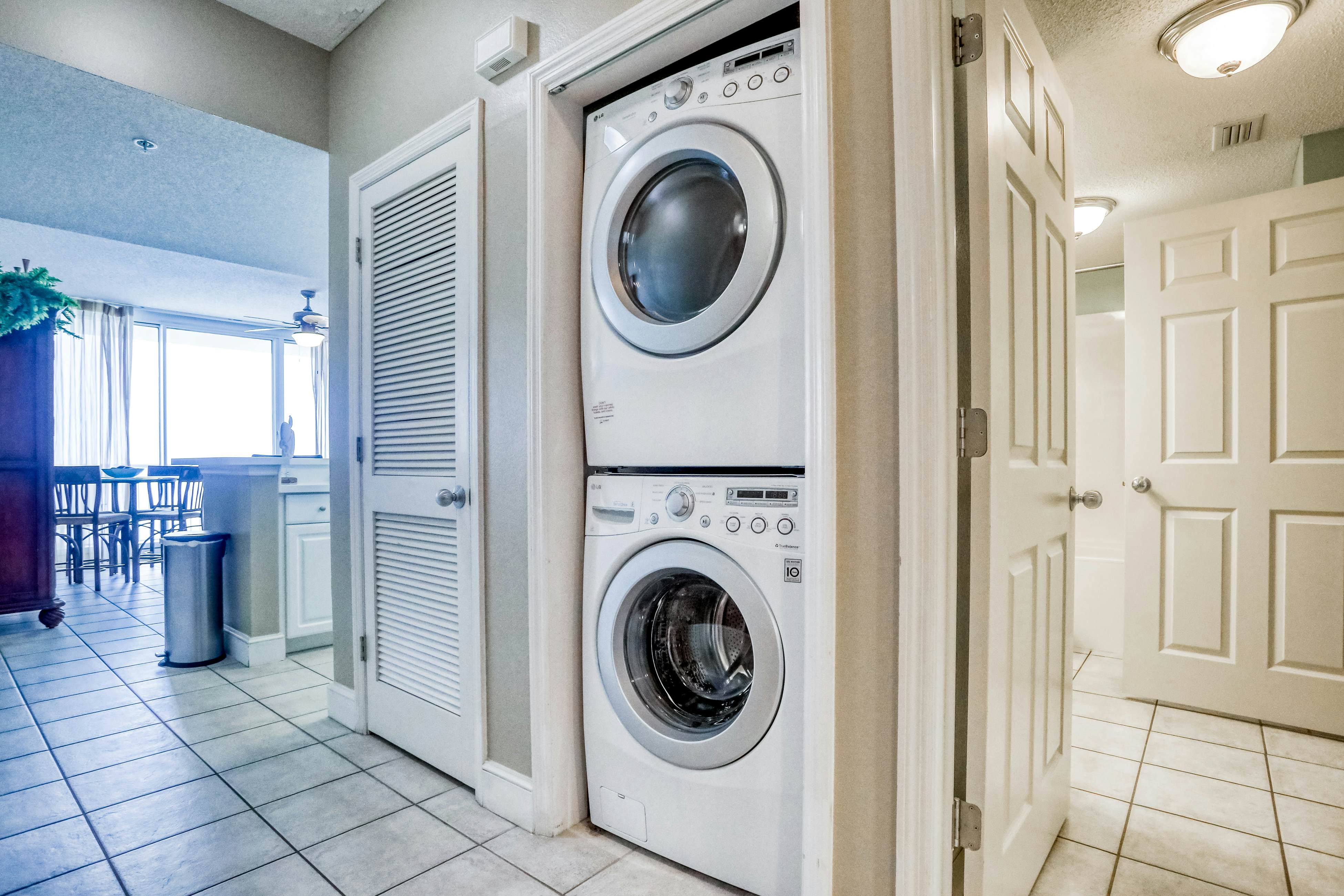 Majestic Beach Resort Tower 1-711