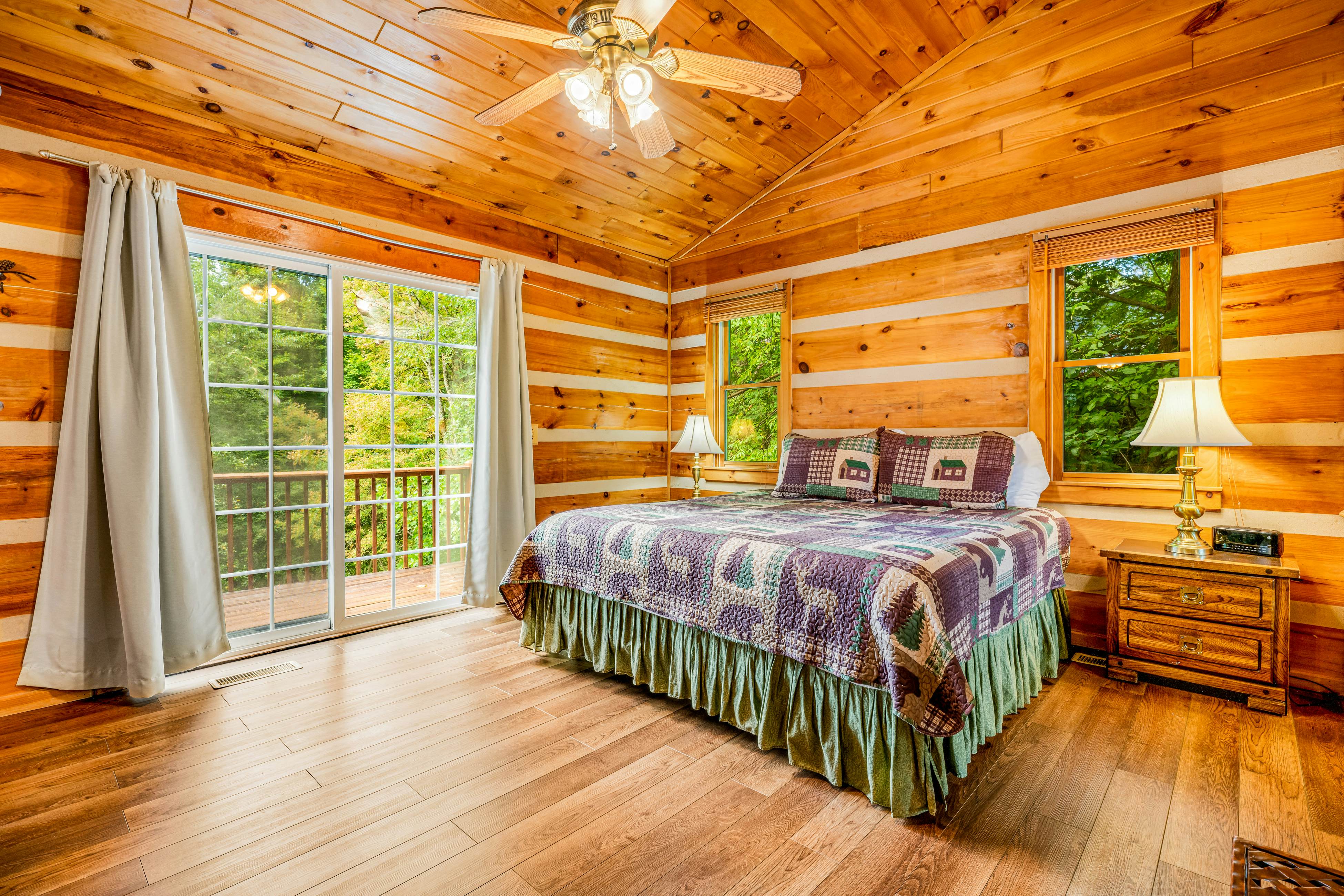 Top o' Snaggy Cabin 4 BD Boone, NC Vacation Rental Vacasa