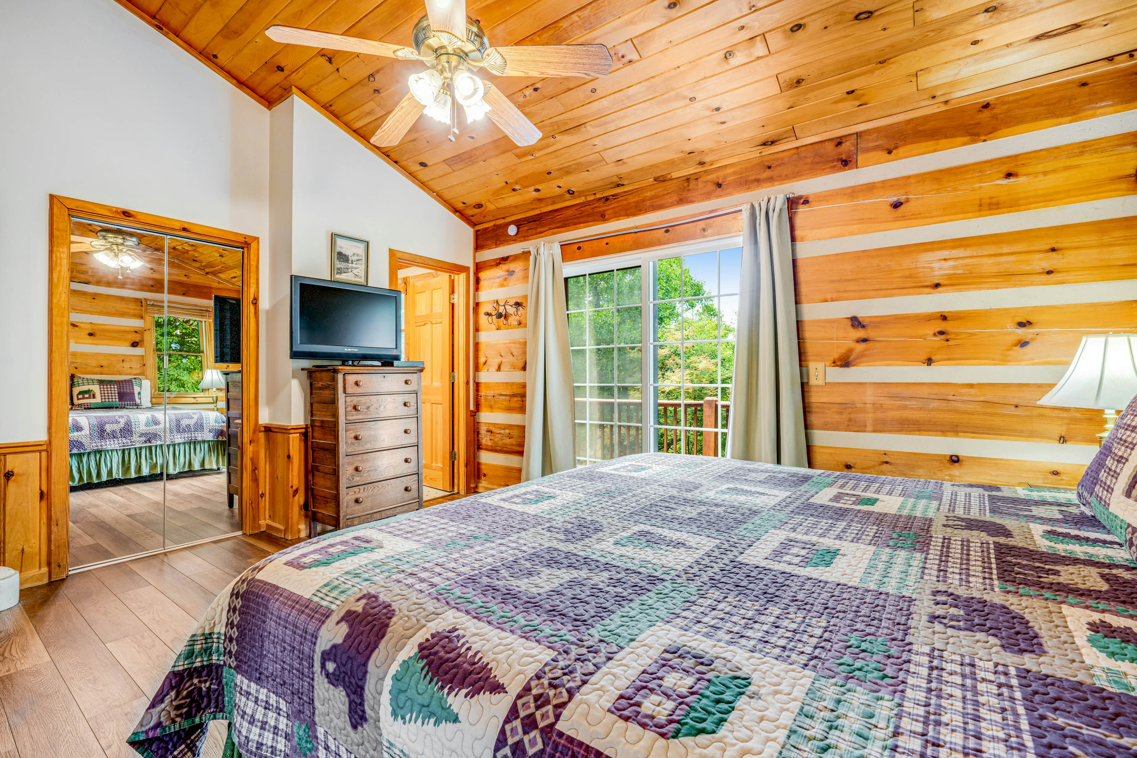 Top o' Snaggy Cabin 4 BD Boone, NC Vacation Rental Vacasa
