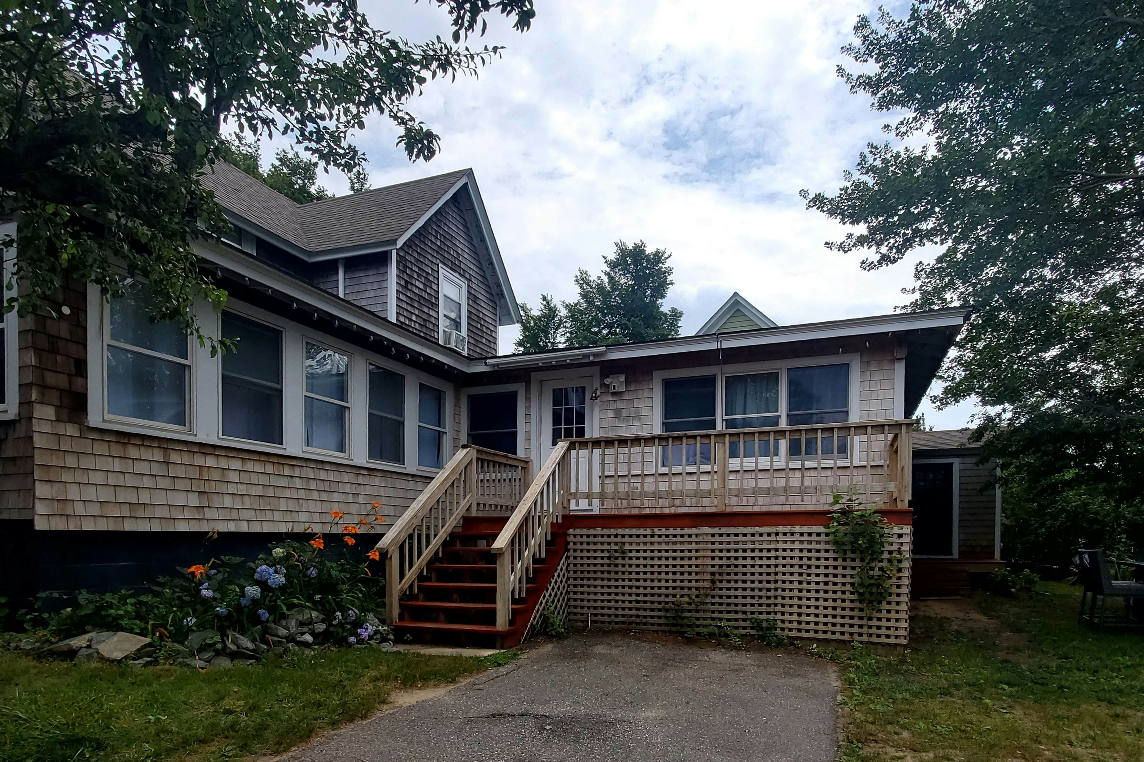 Oak Bluffs Vacation Homes, Vacation Rentals Vacasa