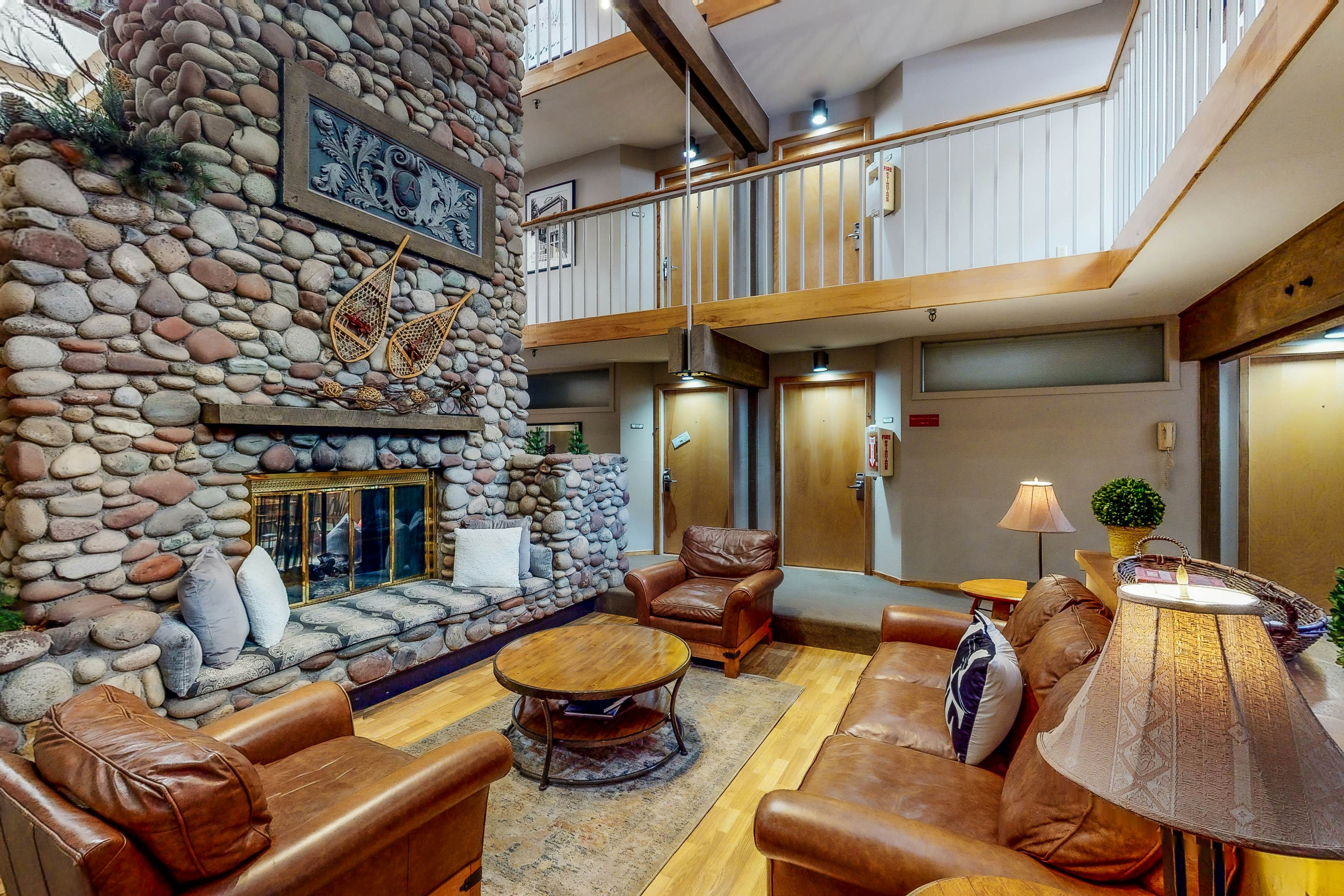 Aspen Mountain Lodge 202