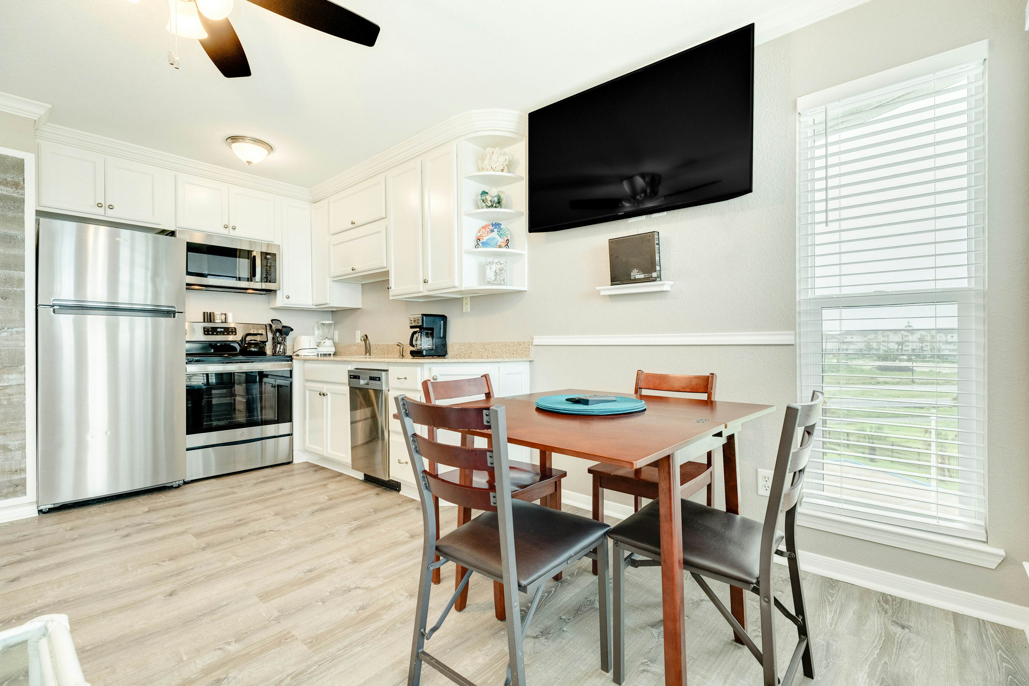 Seascape #2319 Beach Happy