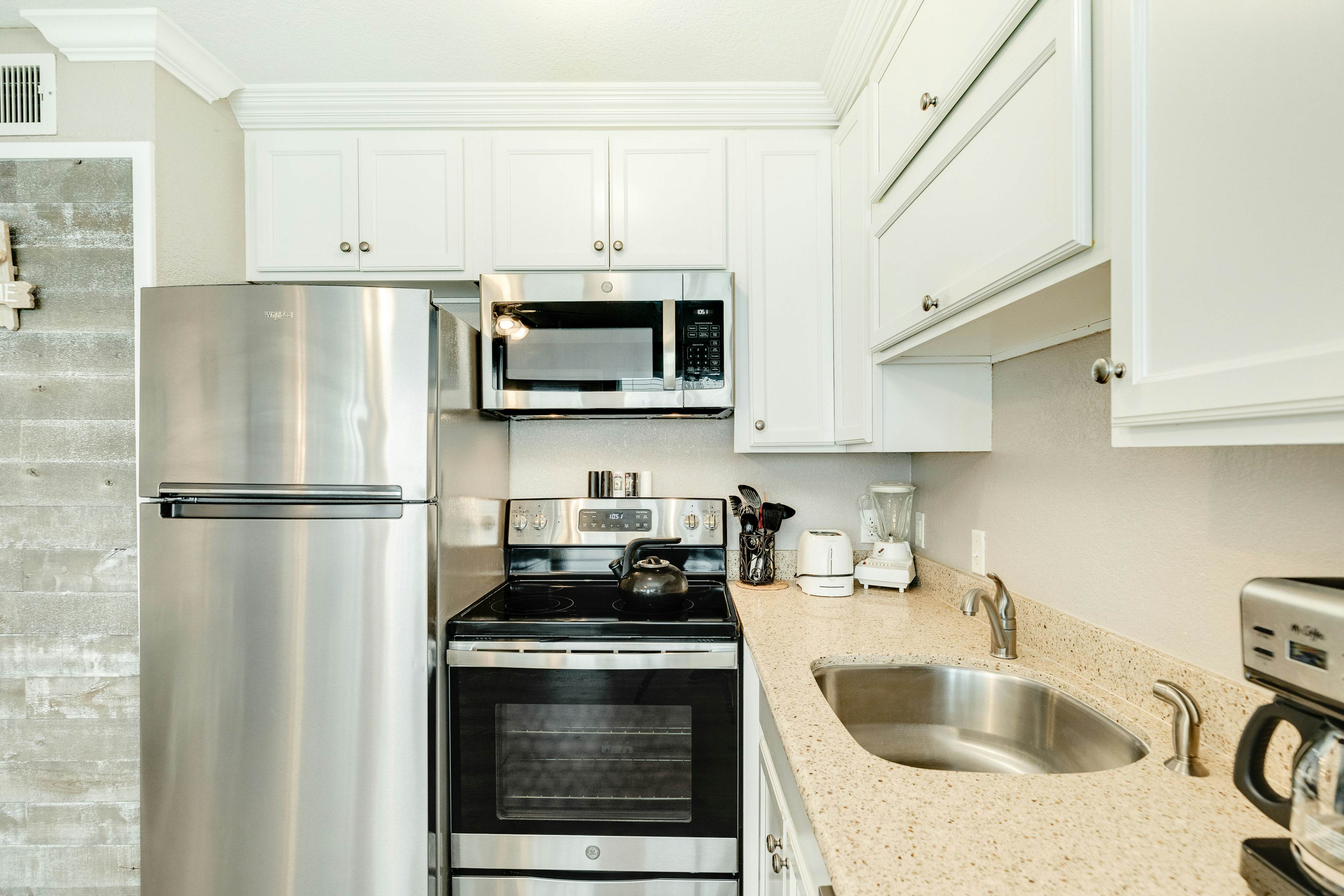 Seascape #2319 Beach Happy