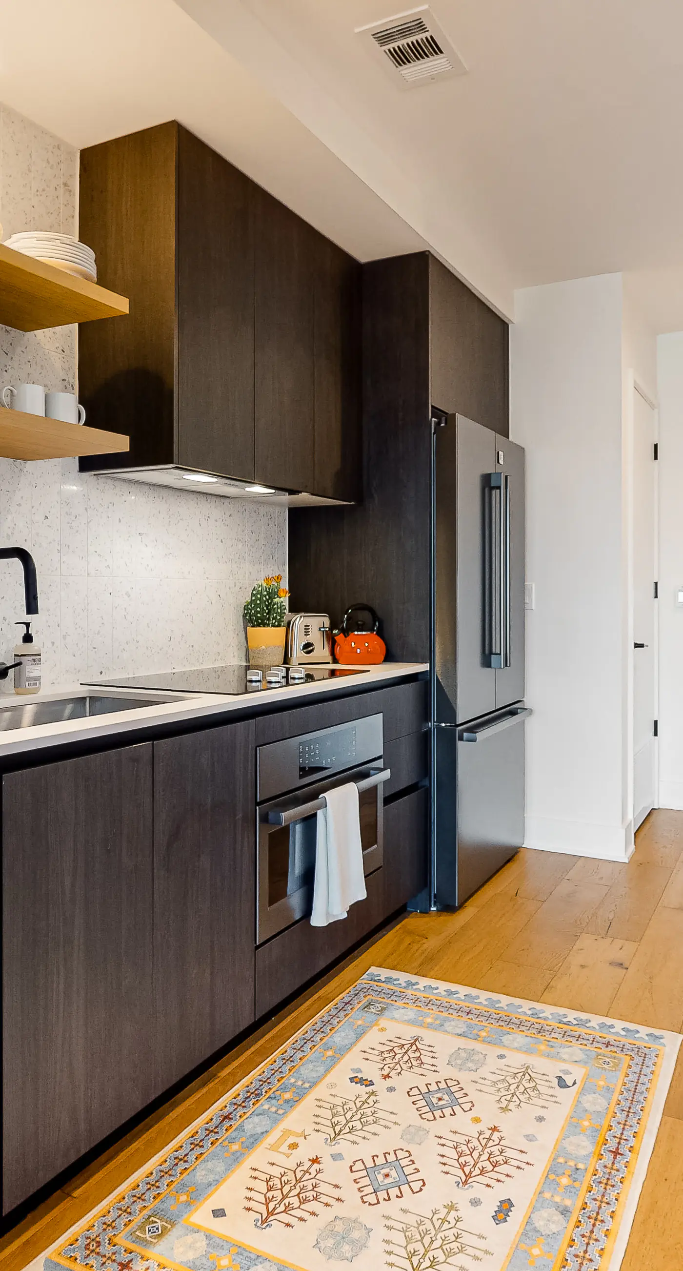 Natiivo Austin Holiday