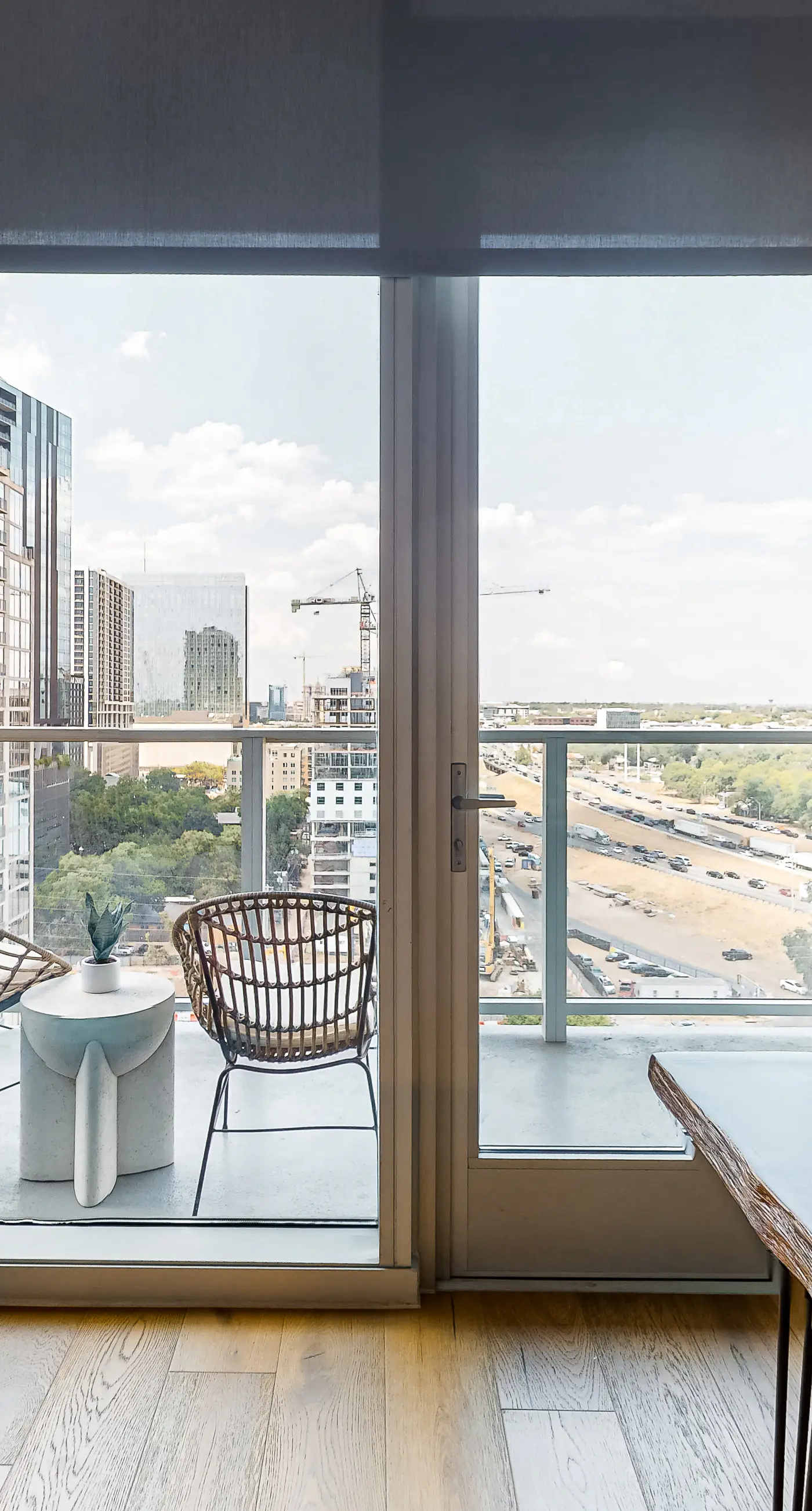 Natiivo Austin Holiday