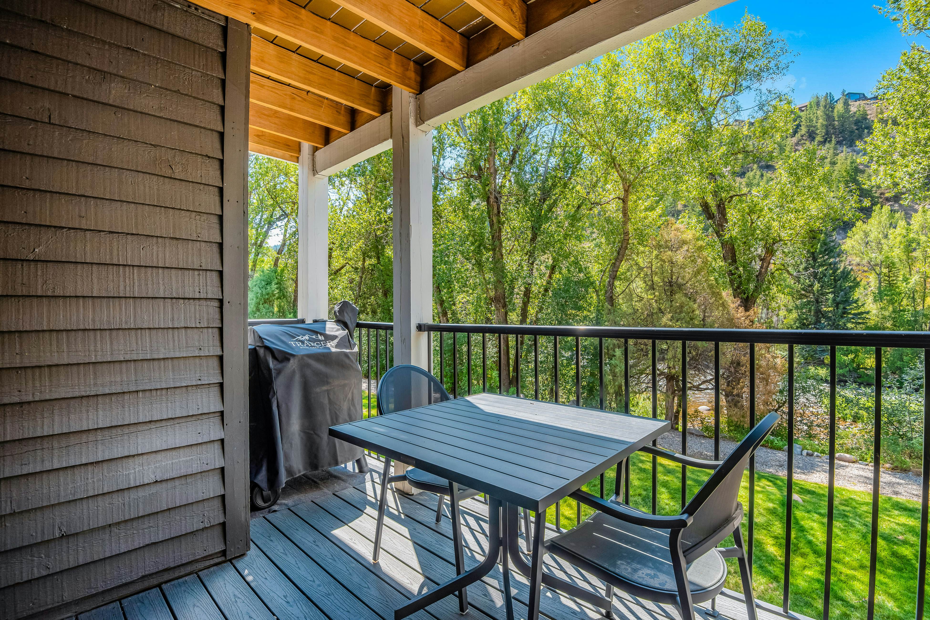 hidden image preload