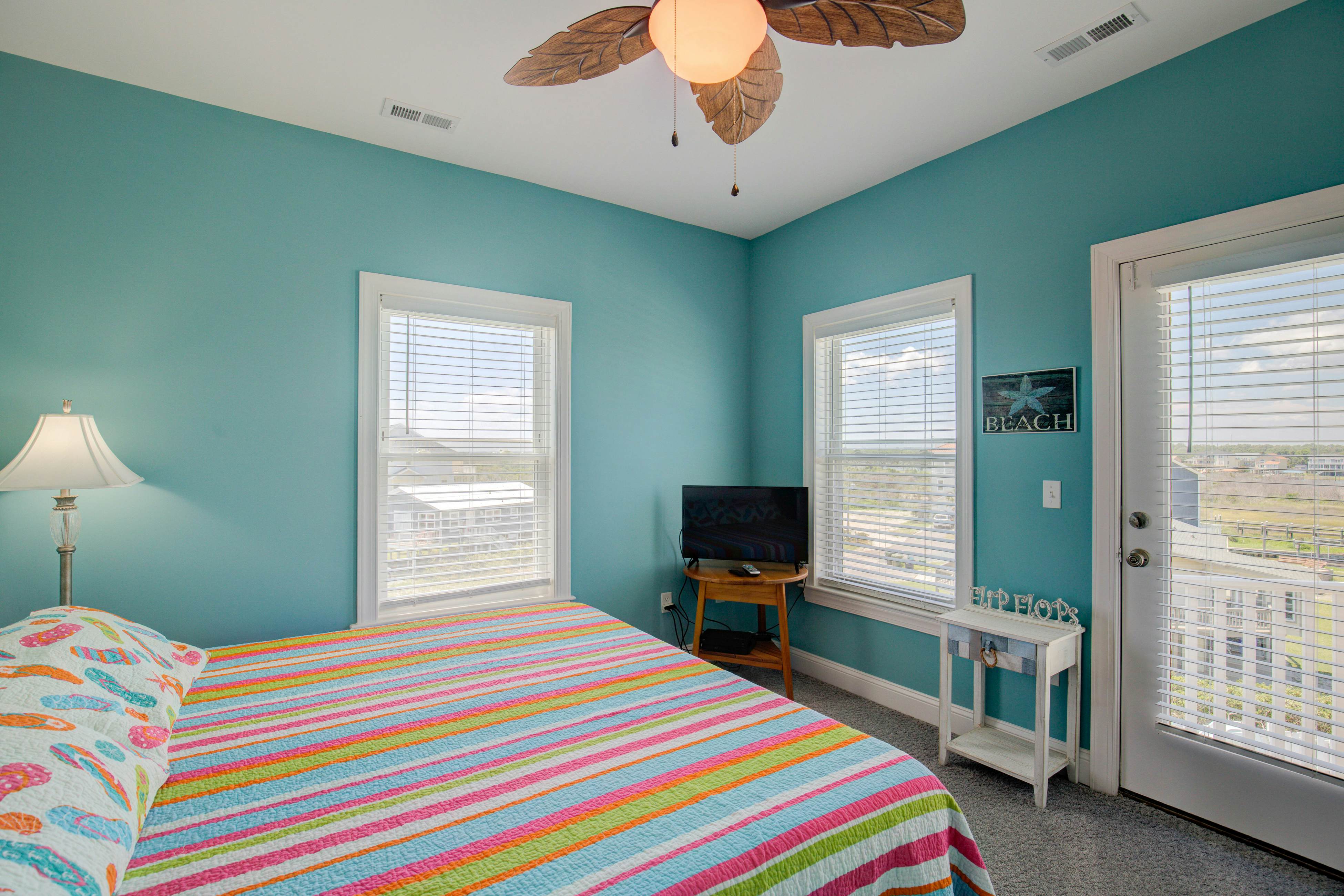 Castaway Bay 6 BD North Topsail Beach, NC Vacation Rental Vacasa