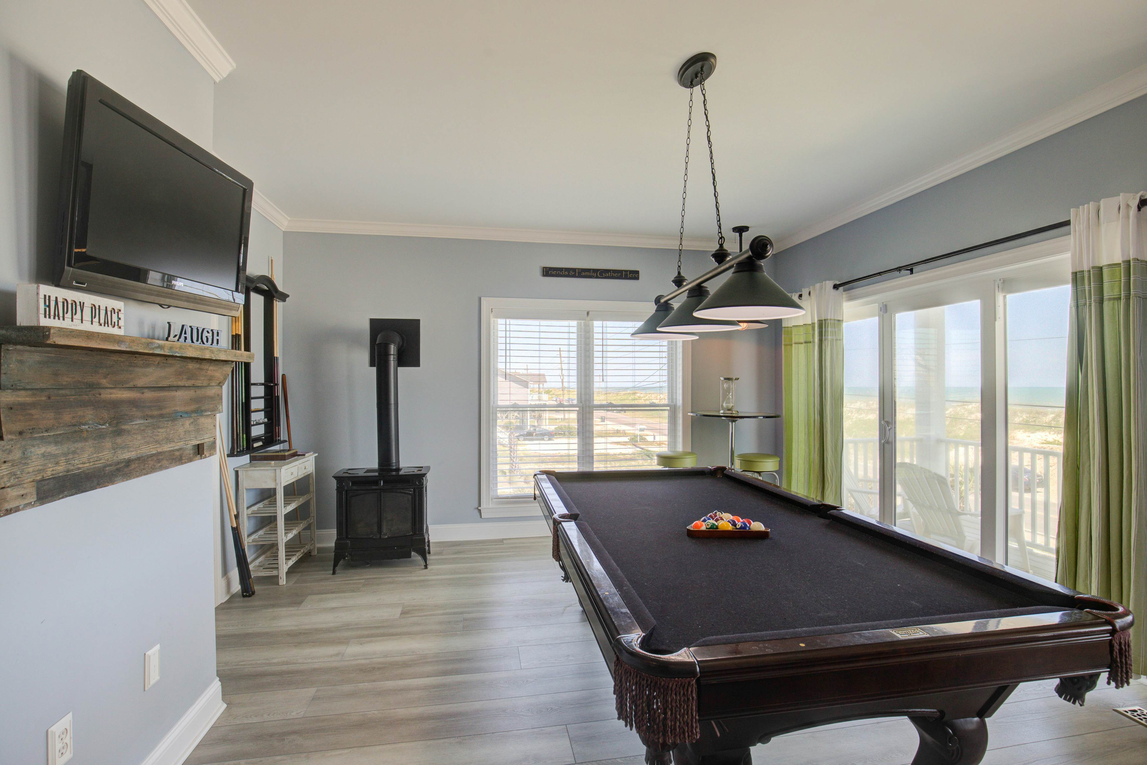 Castaway Bay 6 BD North Topsail Beach, NC Vacation Rental Vacasa