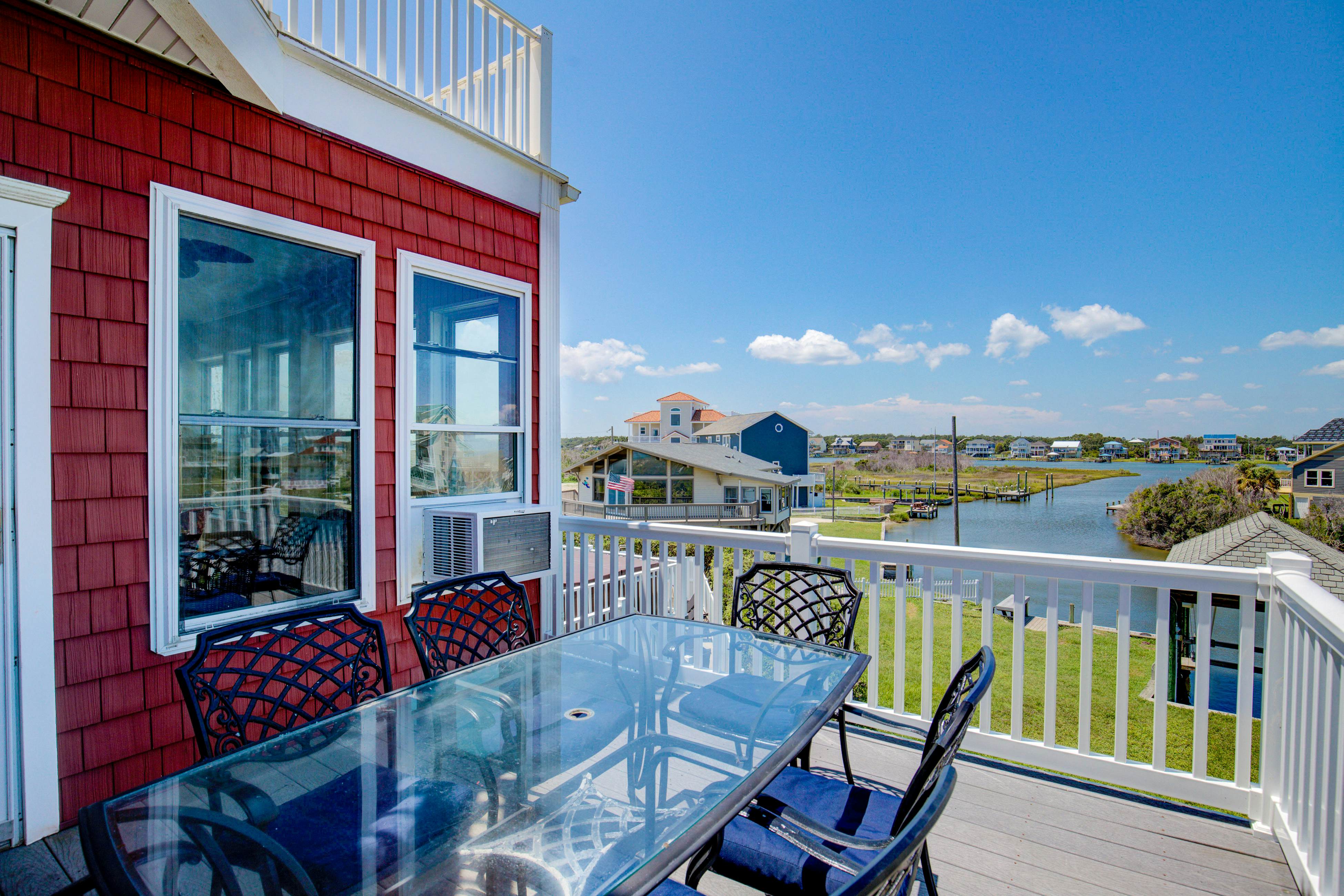 Castaway Bay 6 BD North Topsail Beach, NC Vacation Rental Vacasa