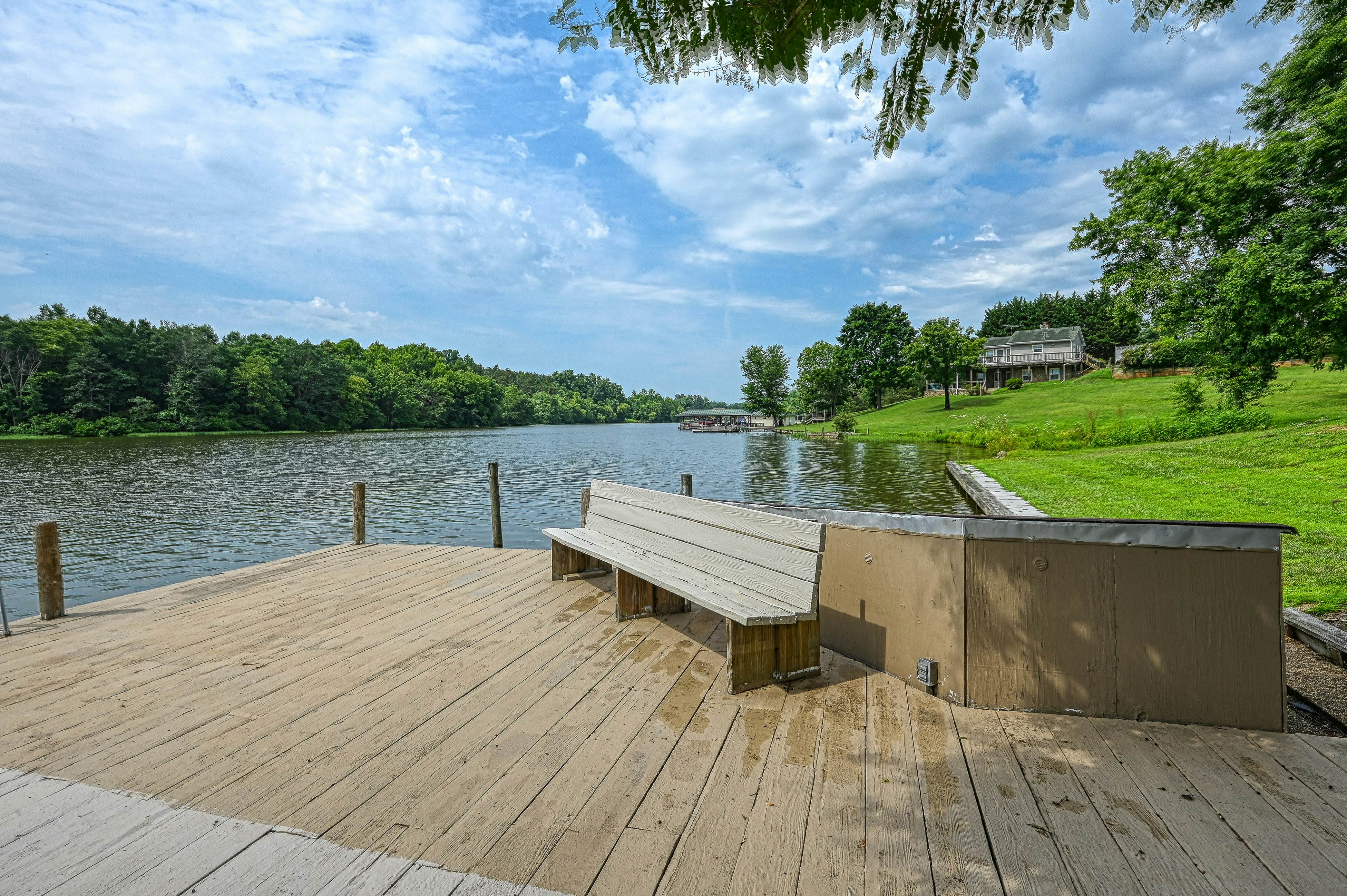 Flying Moose Lodge at Lake Anna