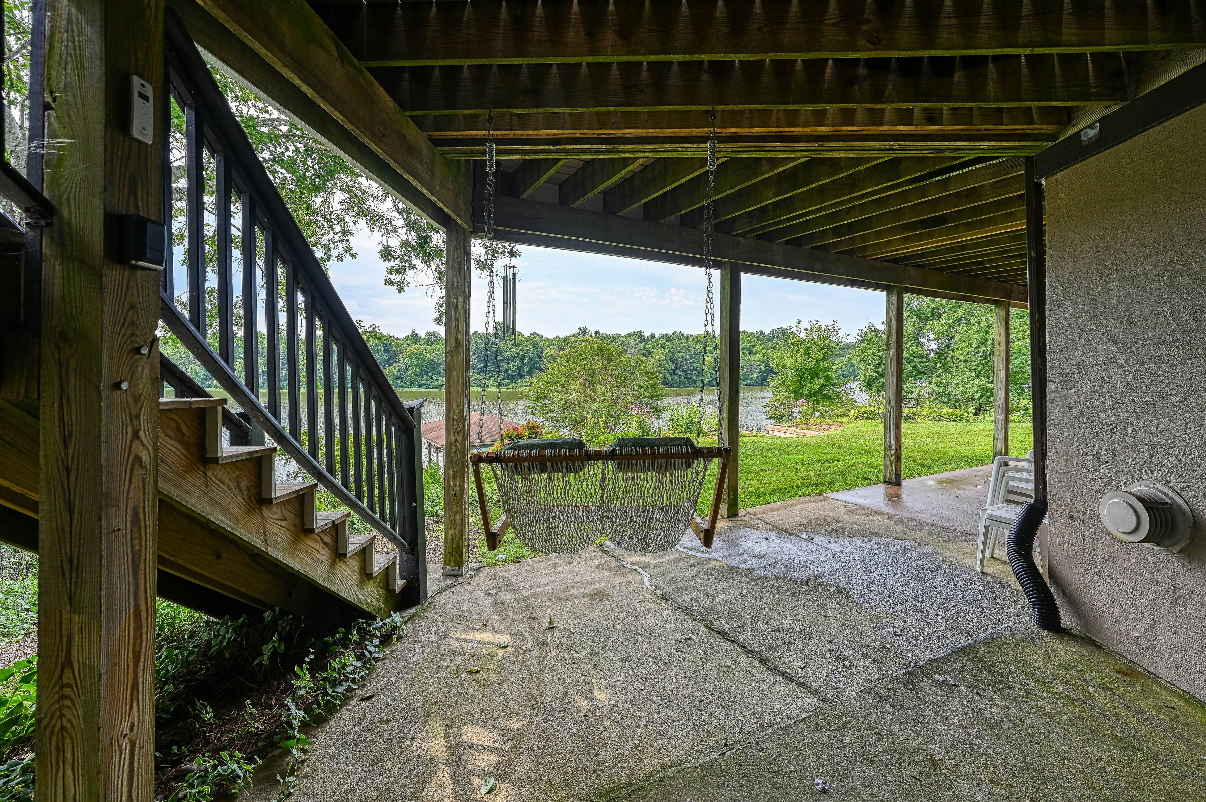 Flying Moose Lodge at Lake Anna