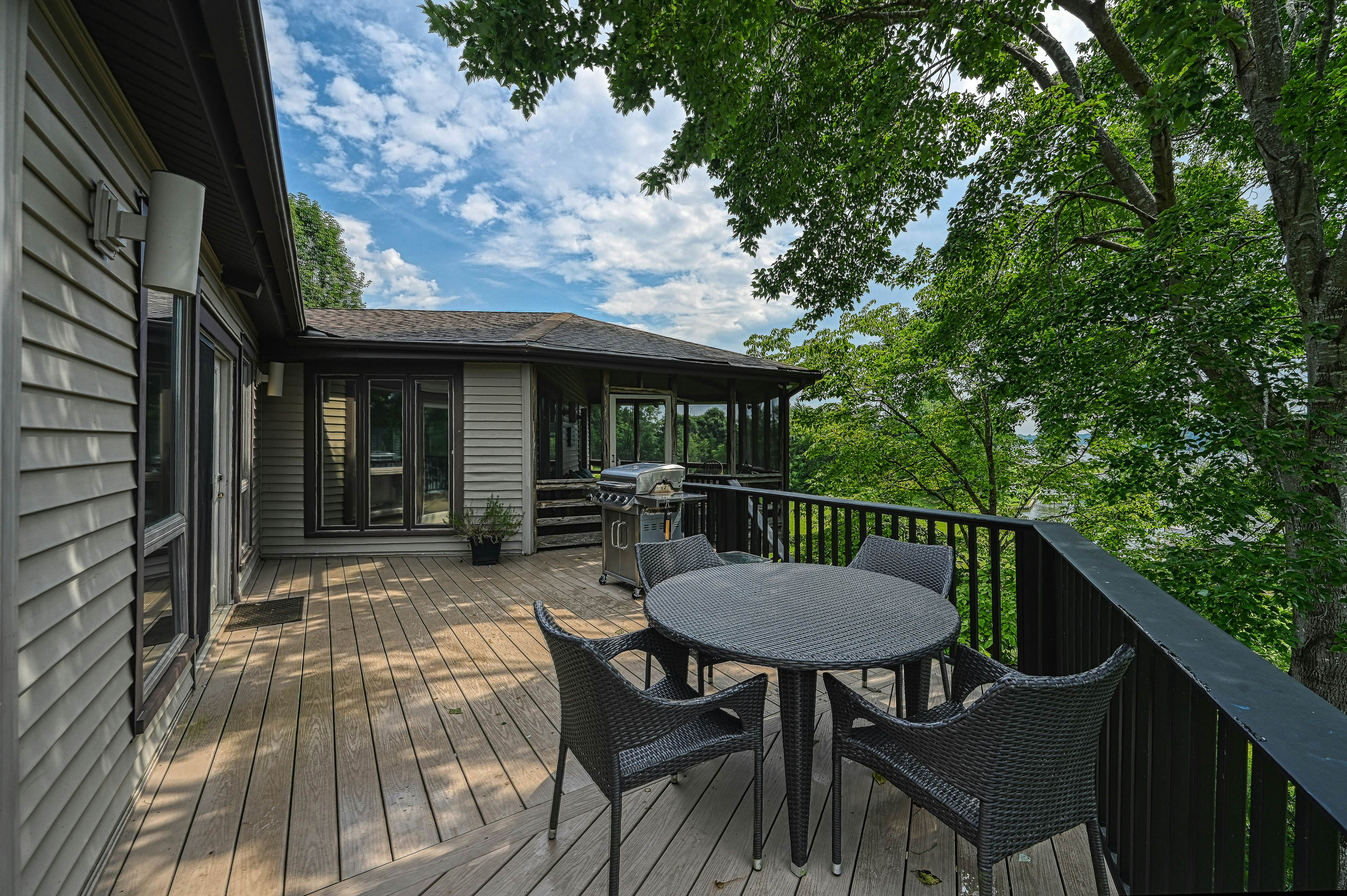 Flying Moose Lodge at Lake Anna