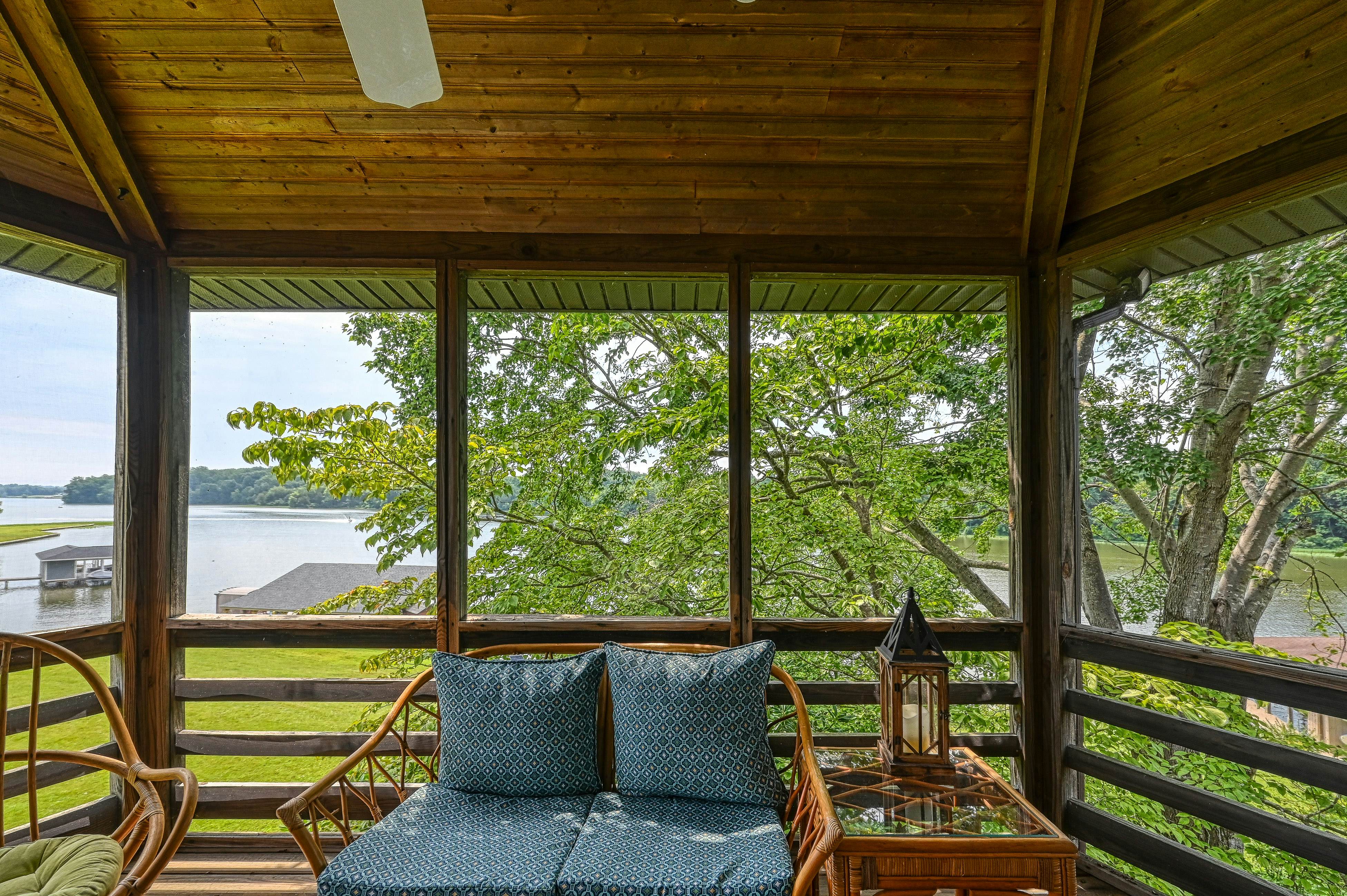 Flying Moose Lodge at Lake Anna