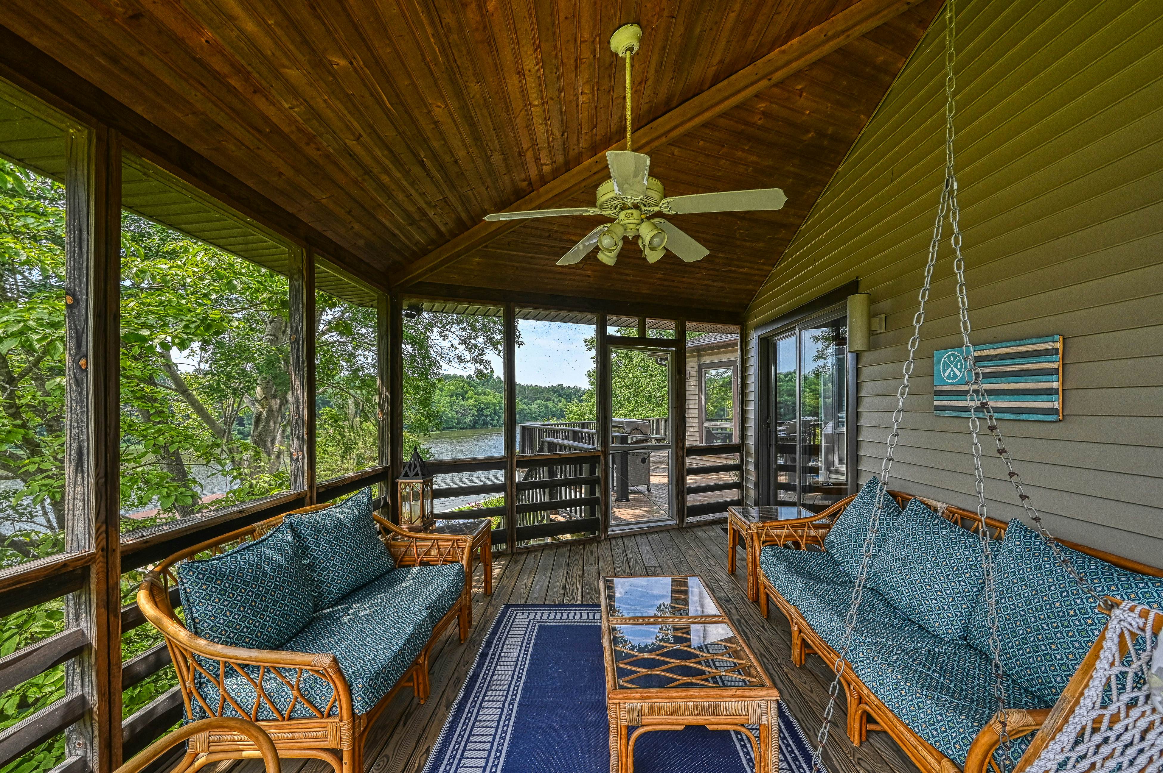 Flying Moose Lodge at Lake Anna