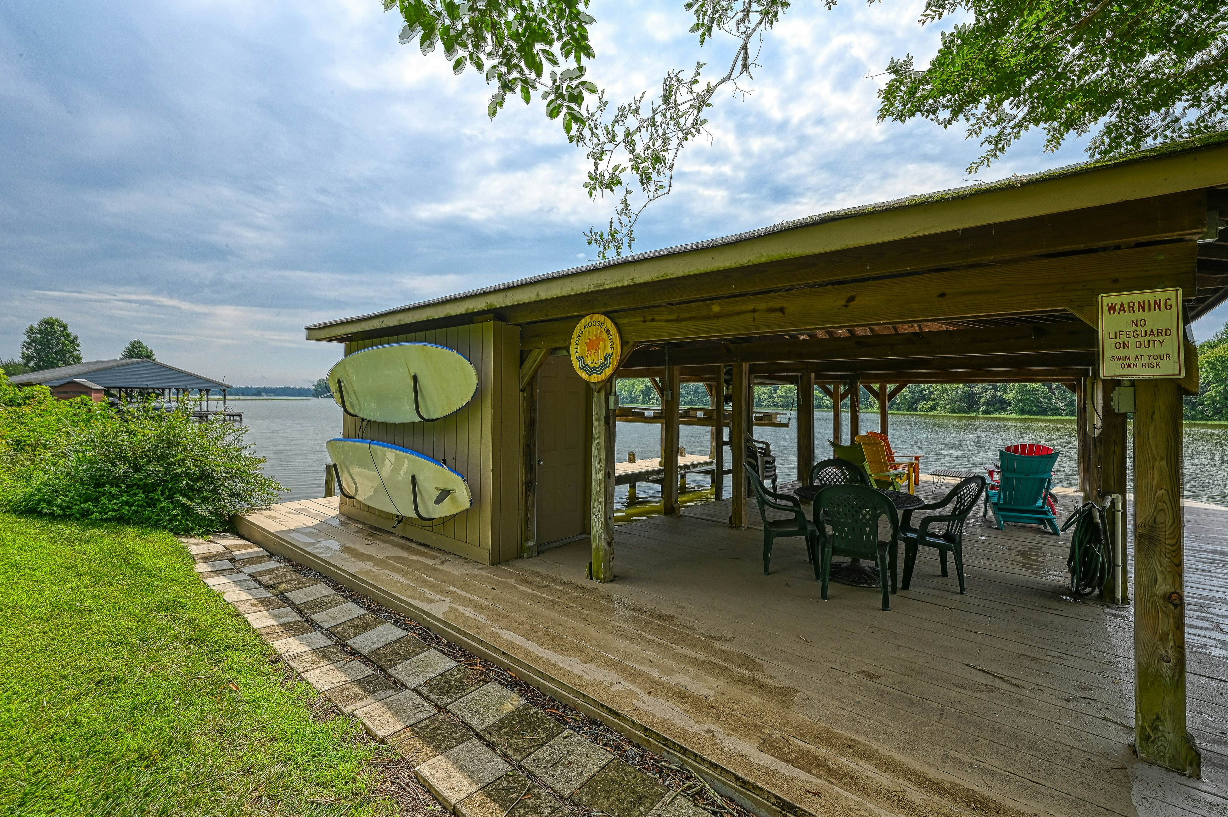 Flying Moose Lodge at Lake Anna