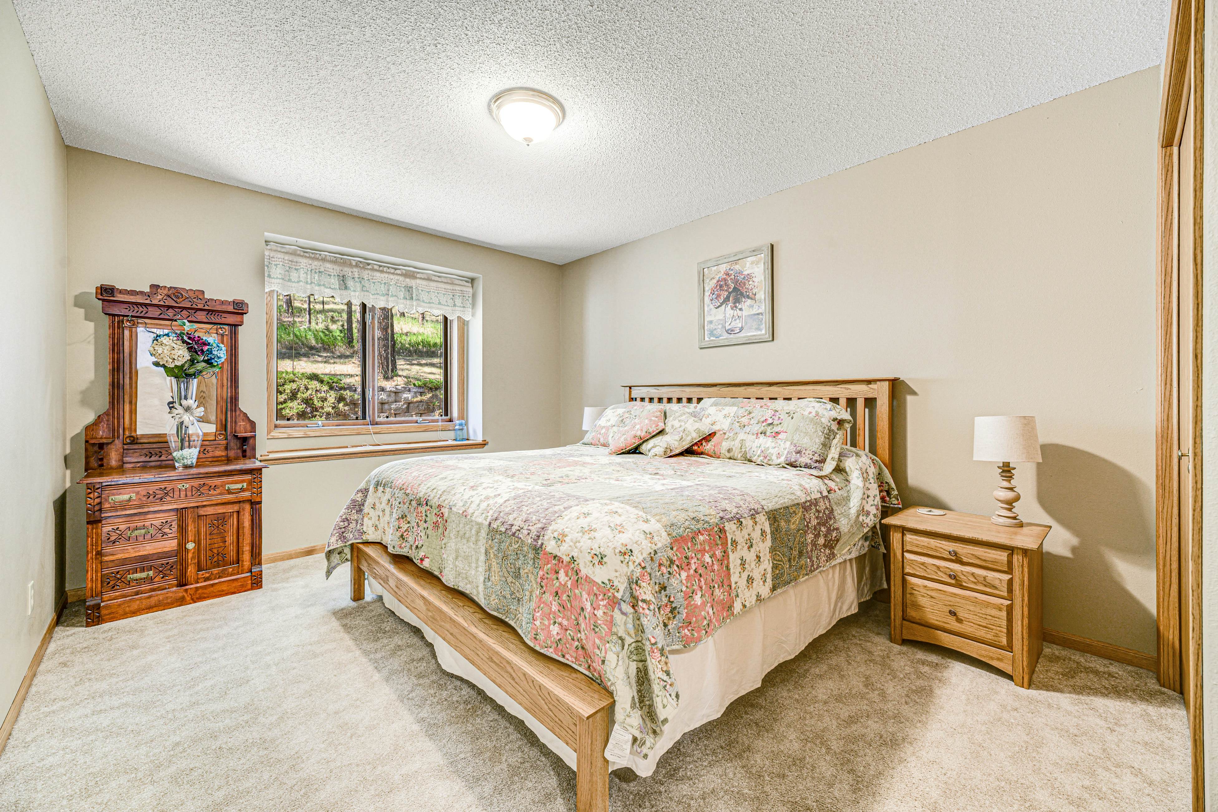 Crooked Canyon Lodge