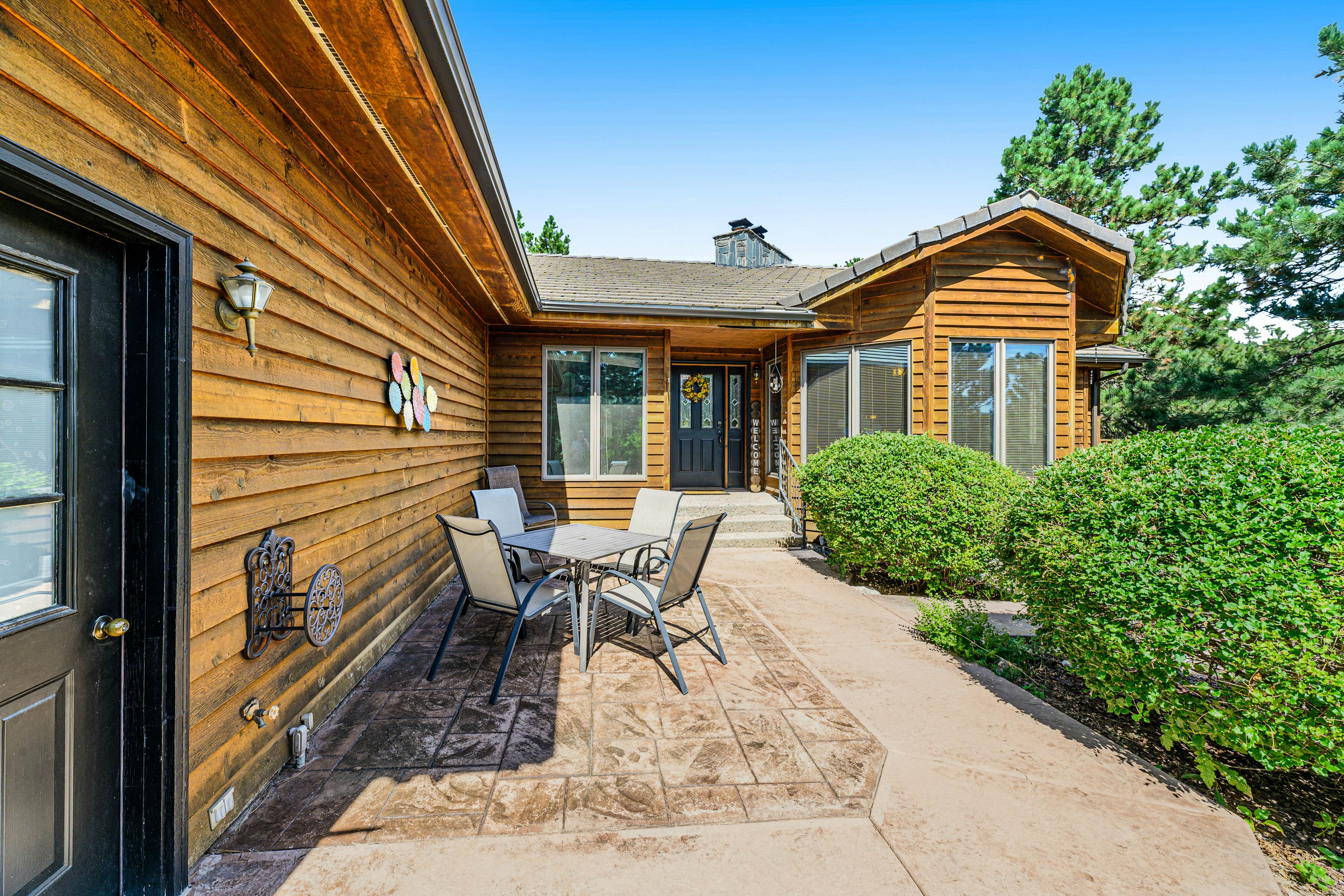 Crooked Canyon Lodge