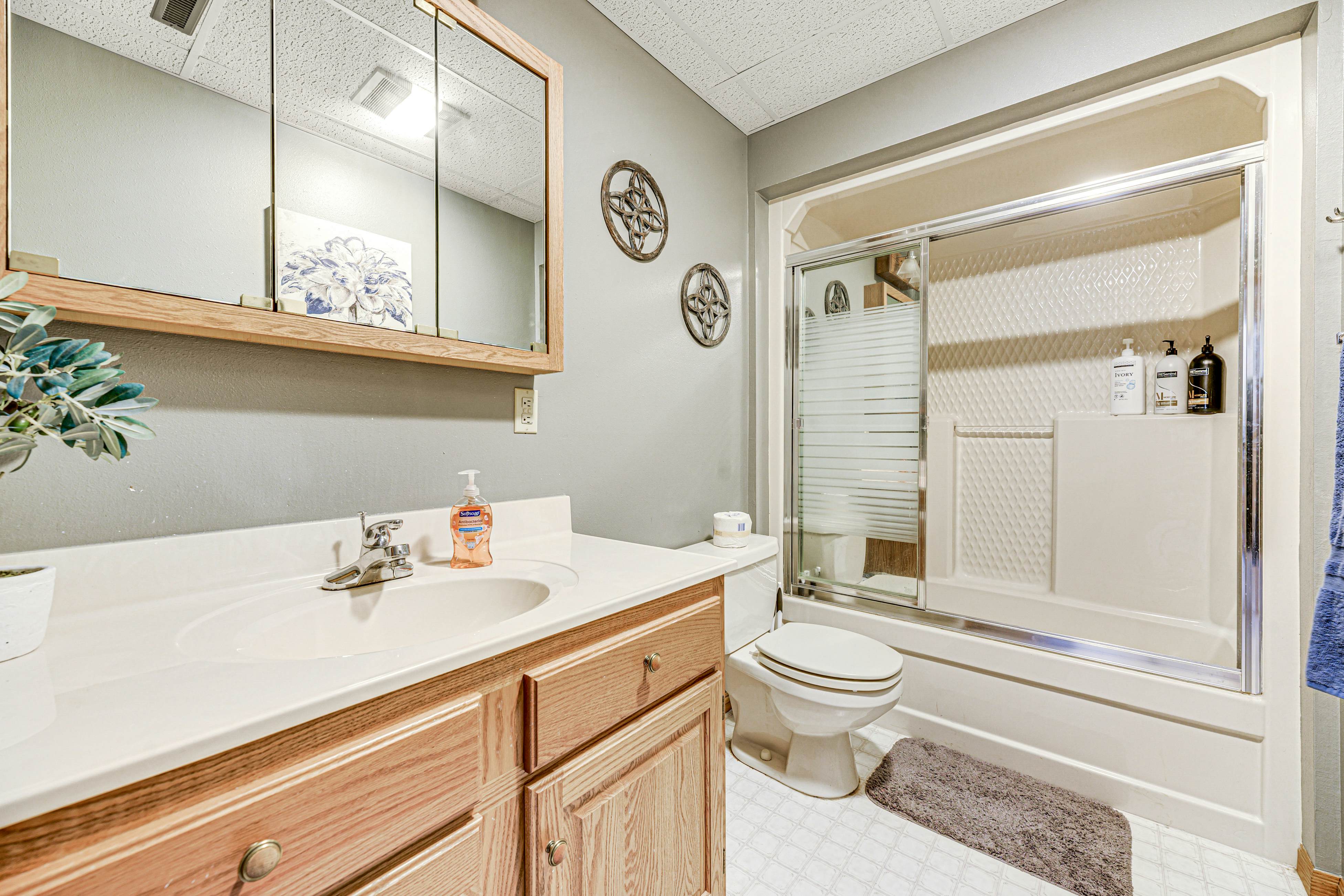 Crooked Canyon Lodge