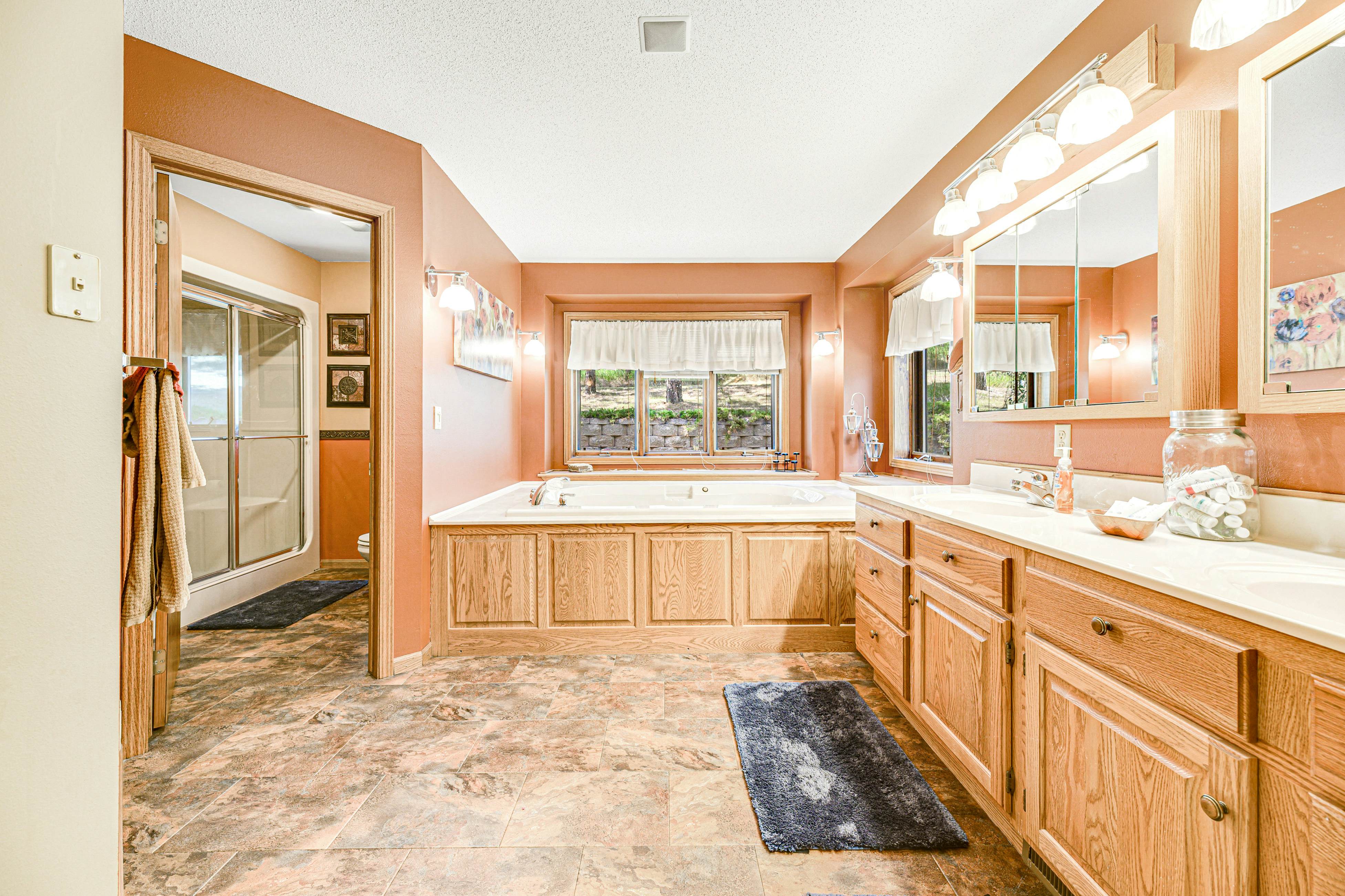 Crooked Canyon Lodge