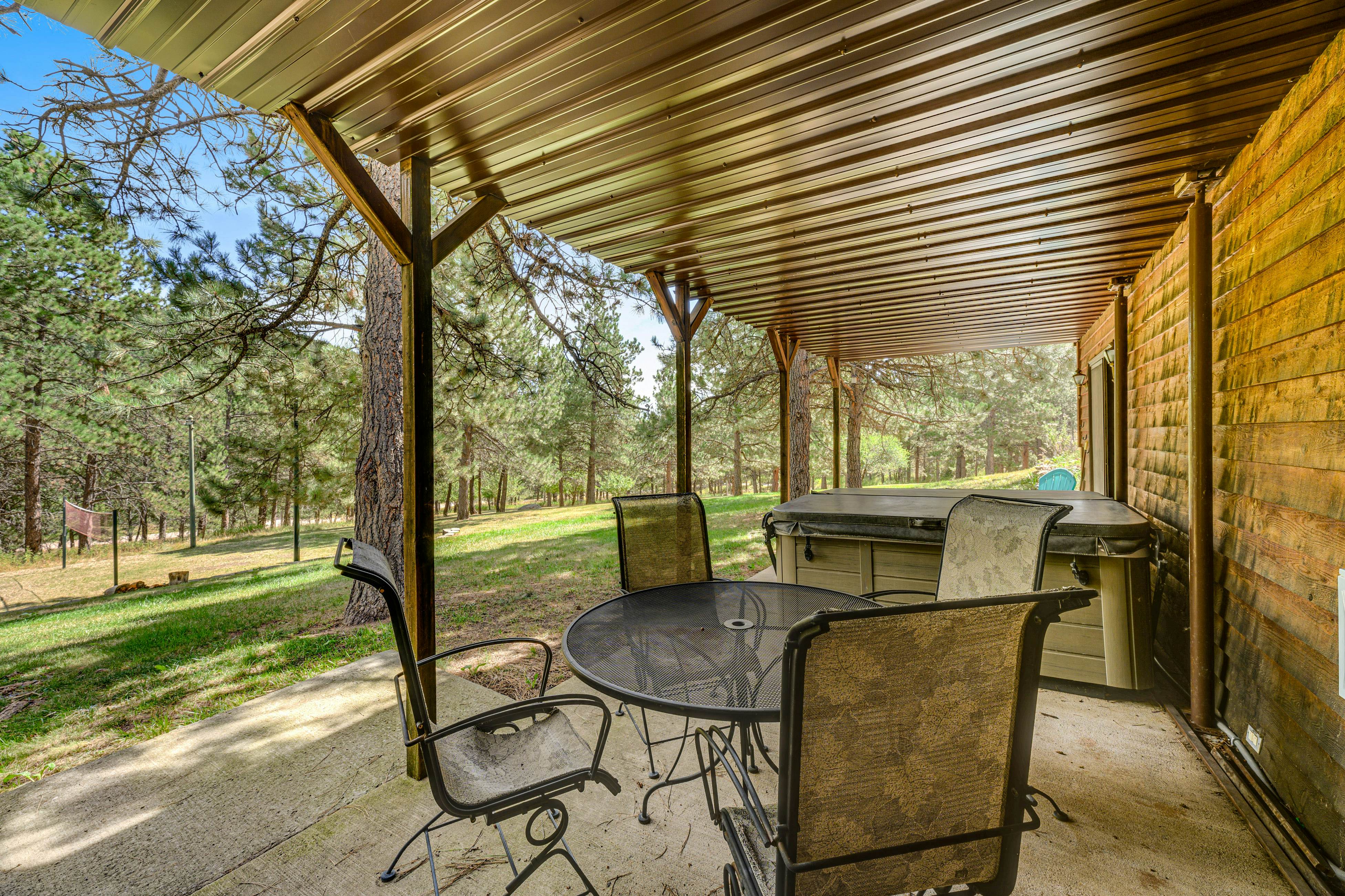 Crooked Canyon Lodge