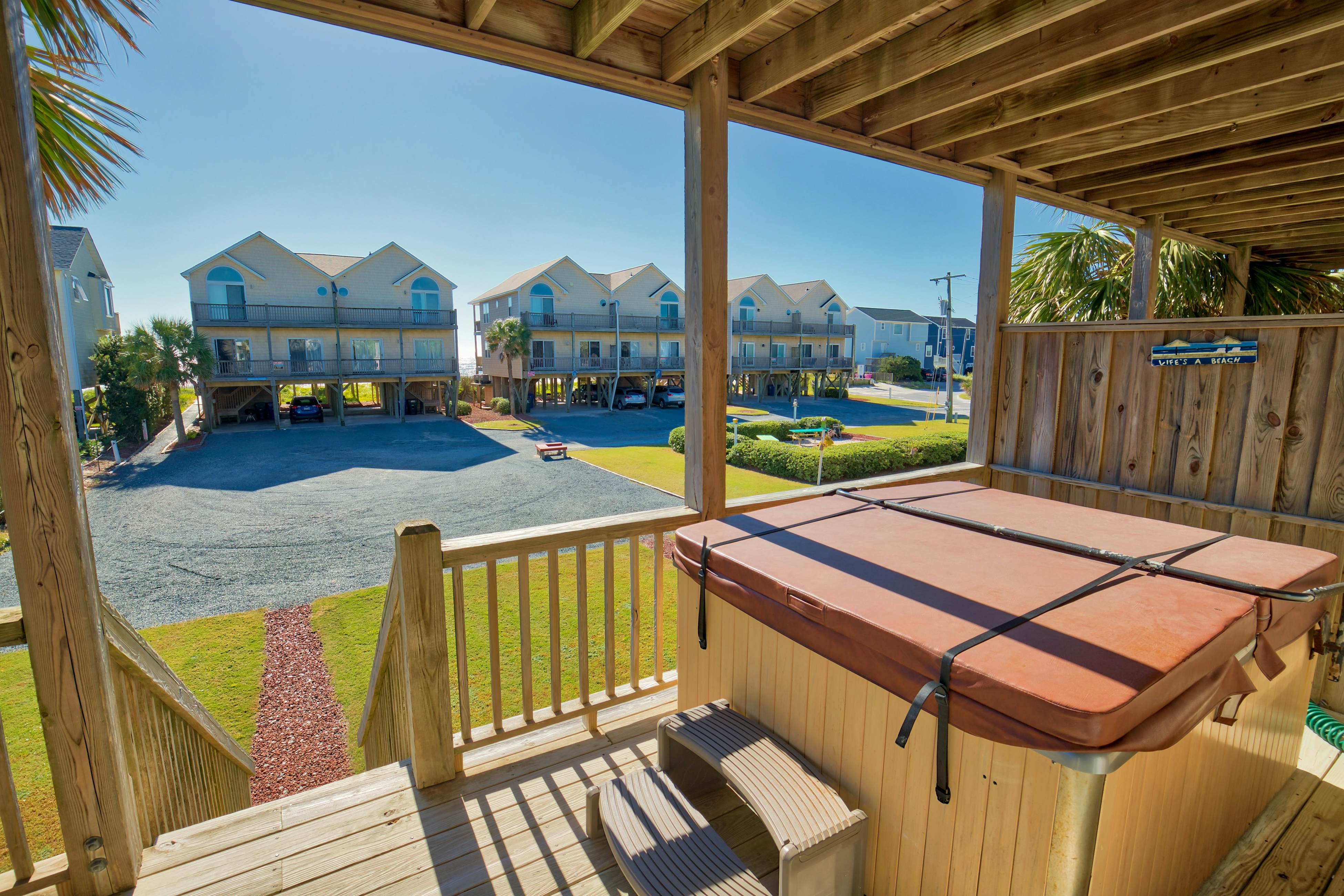 Close Enough 4 BD Surf City, NC Vacation Rental Vacasa