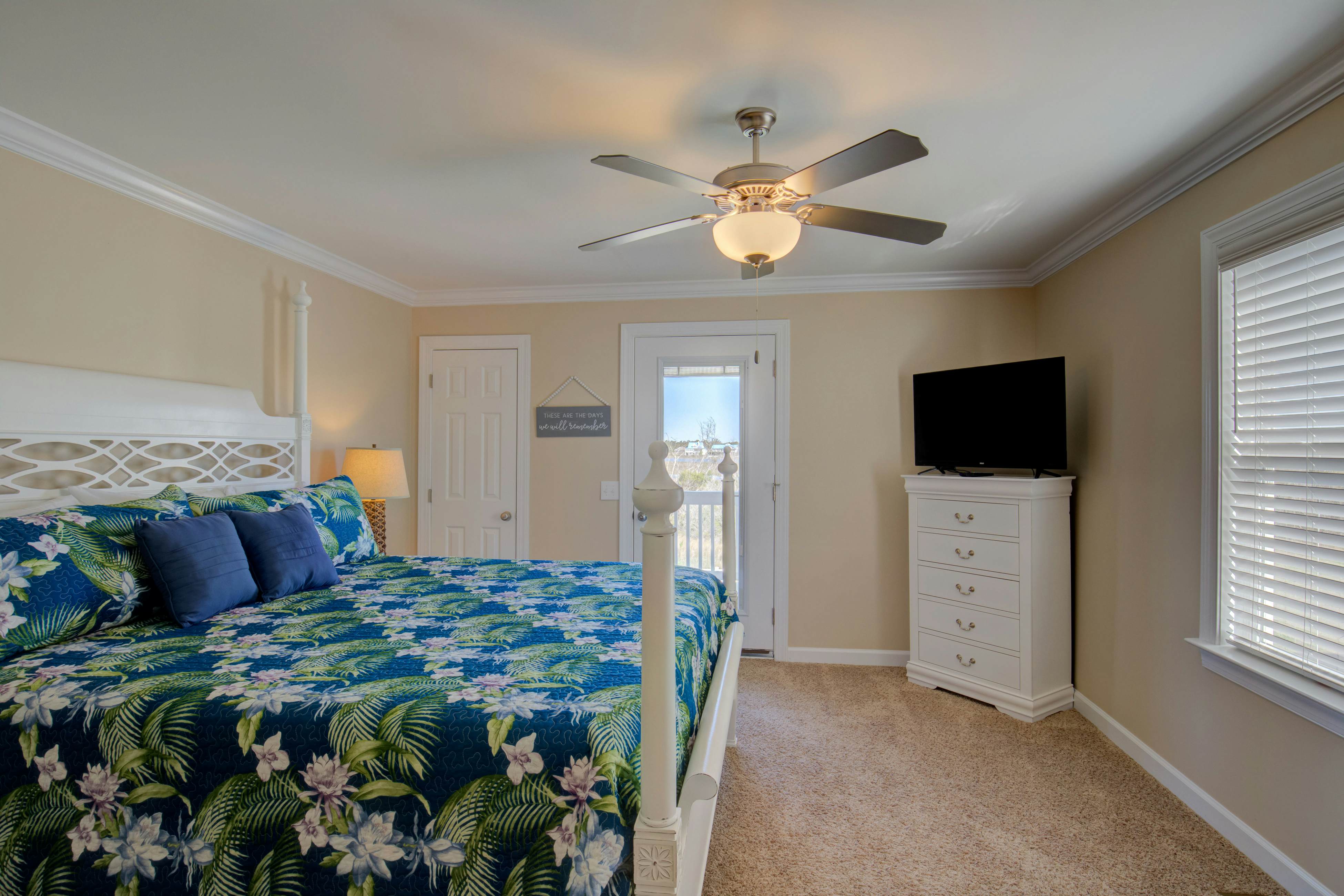 Endless Summer | 6 BD North Topsail Beach, NC Vacation Rental | Vacasa