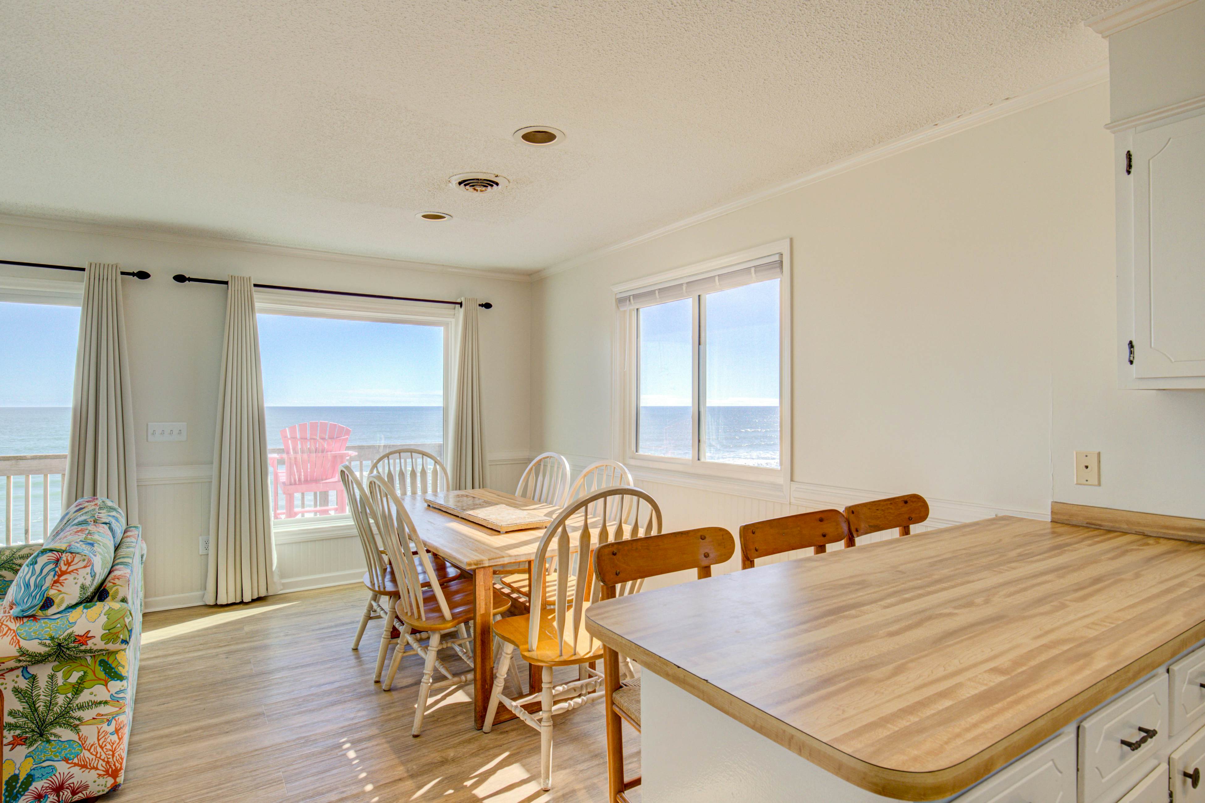 Armstrong 3 BD Surf City, NC Vacation Rental Vacasa