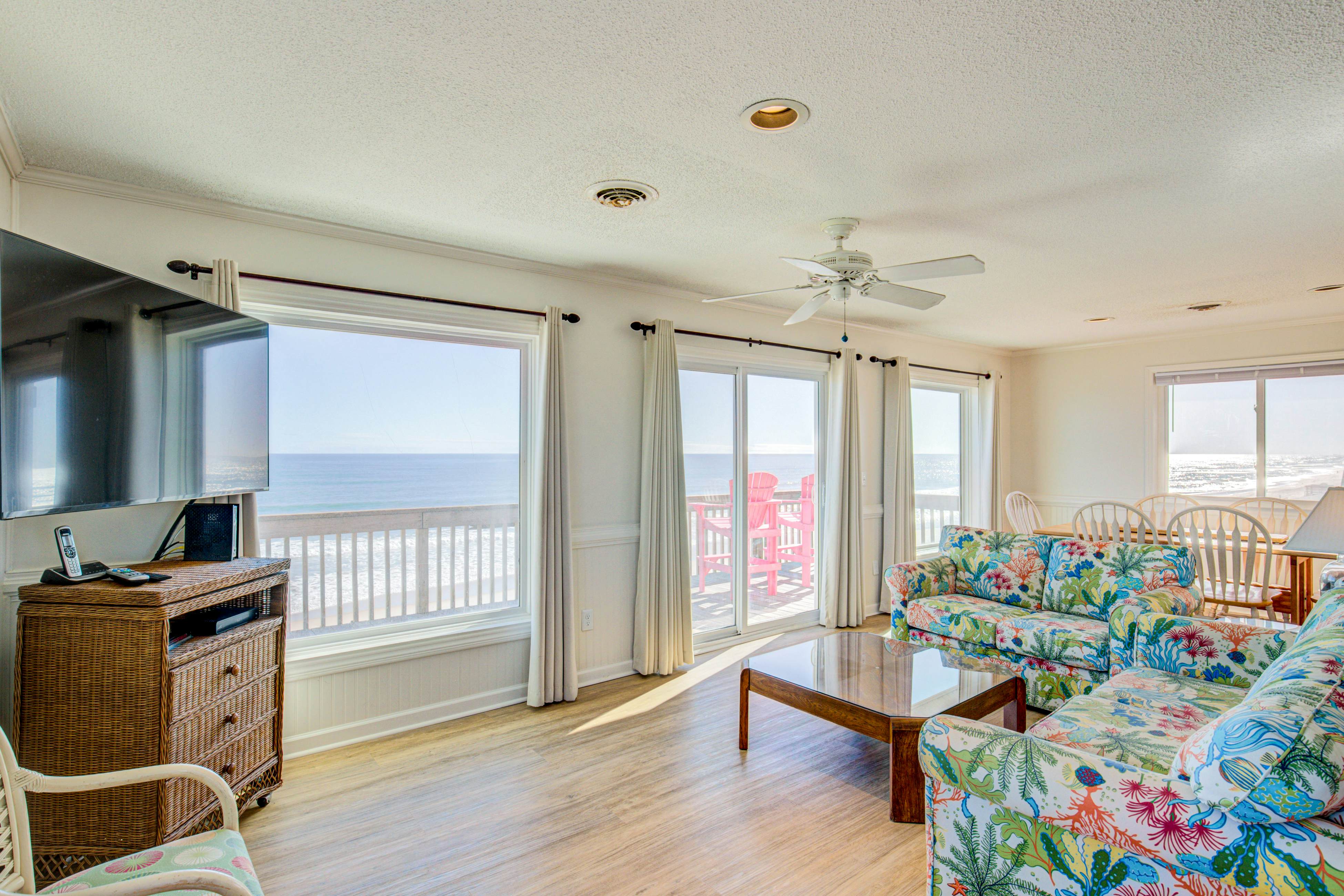 Armstrong 3 BD Surf City, NC Vacation Rental Vacasa