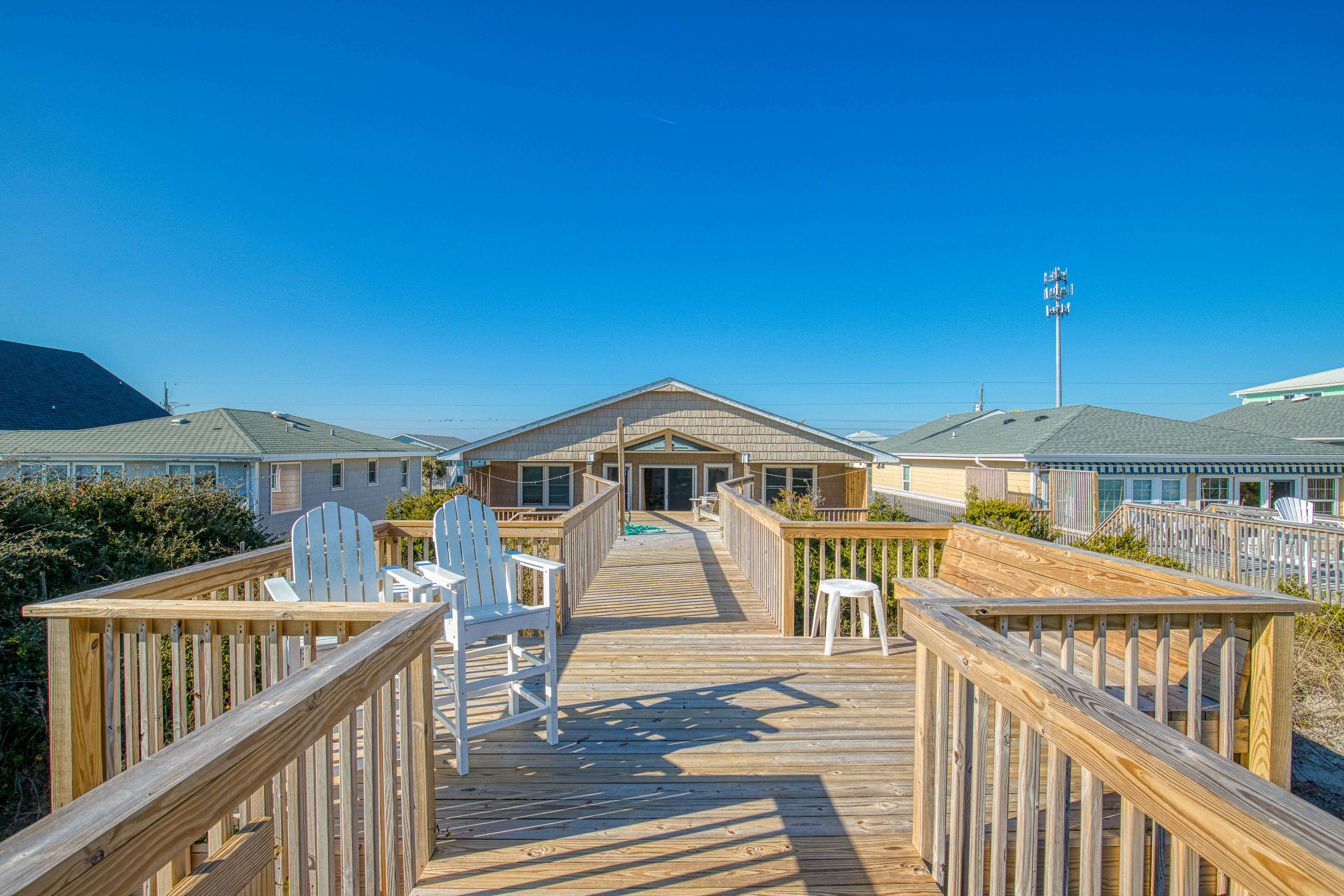 Bungalow By The Sea 4 BD Topsail Beach, NC Vacation Rental Vacasa