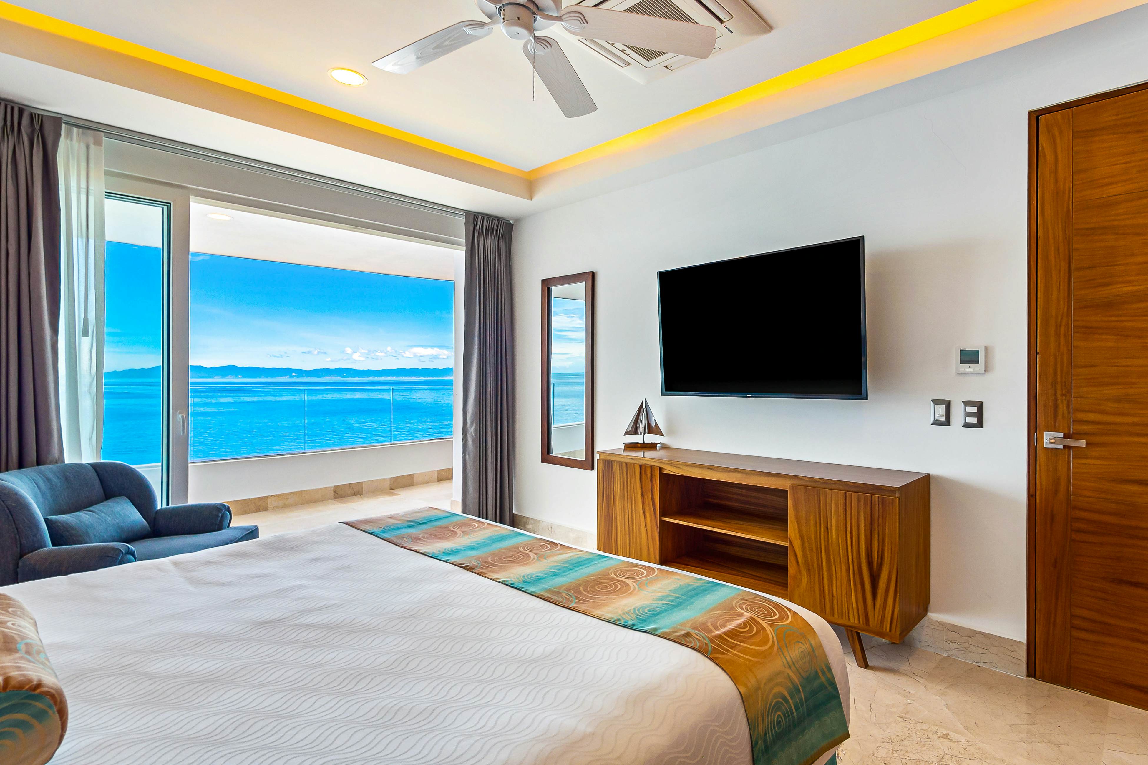 Blue Horizon 302 at Residences