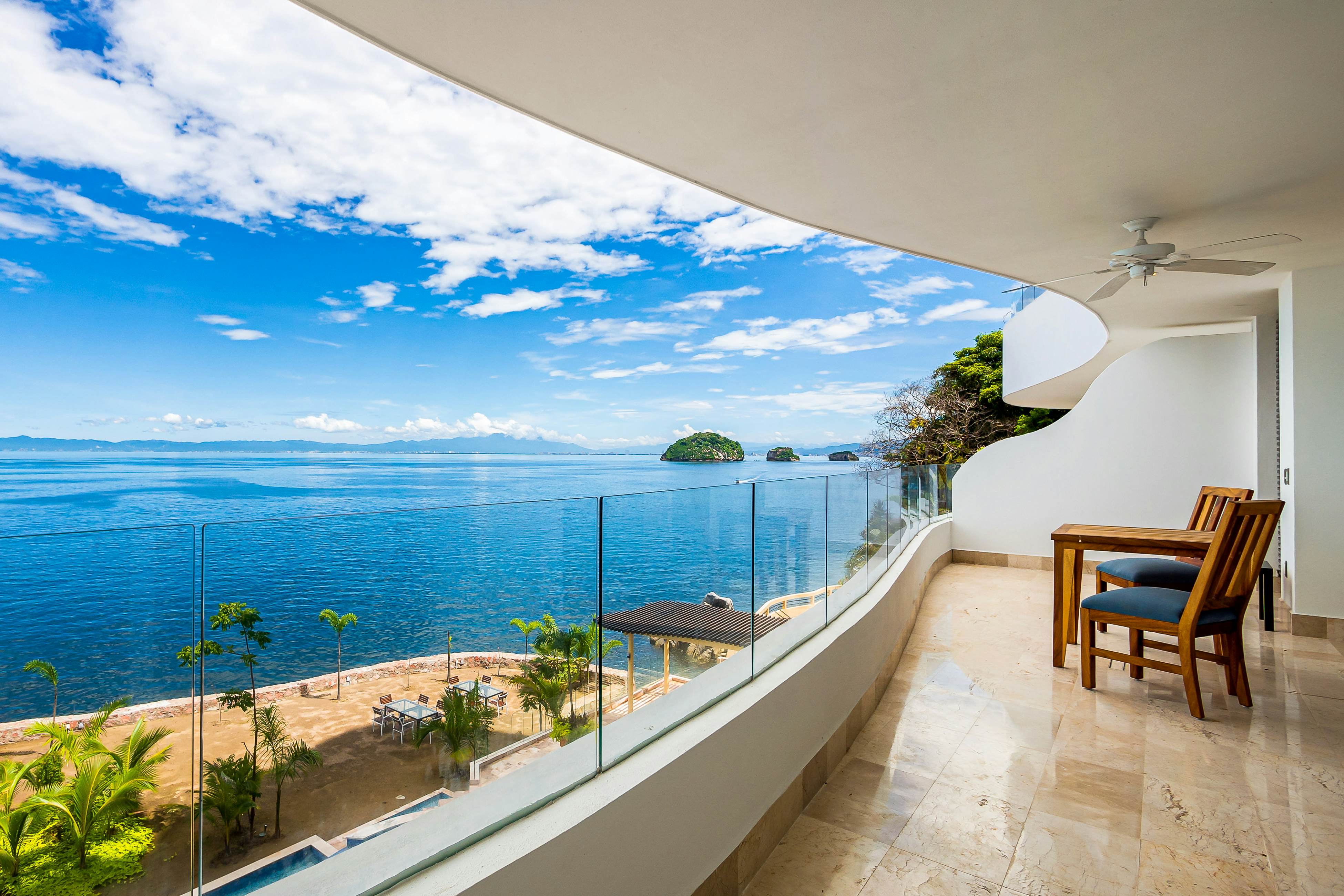 Blue Horizon 302 at Residences