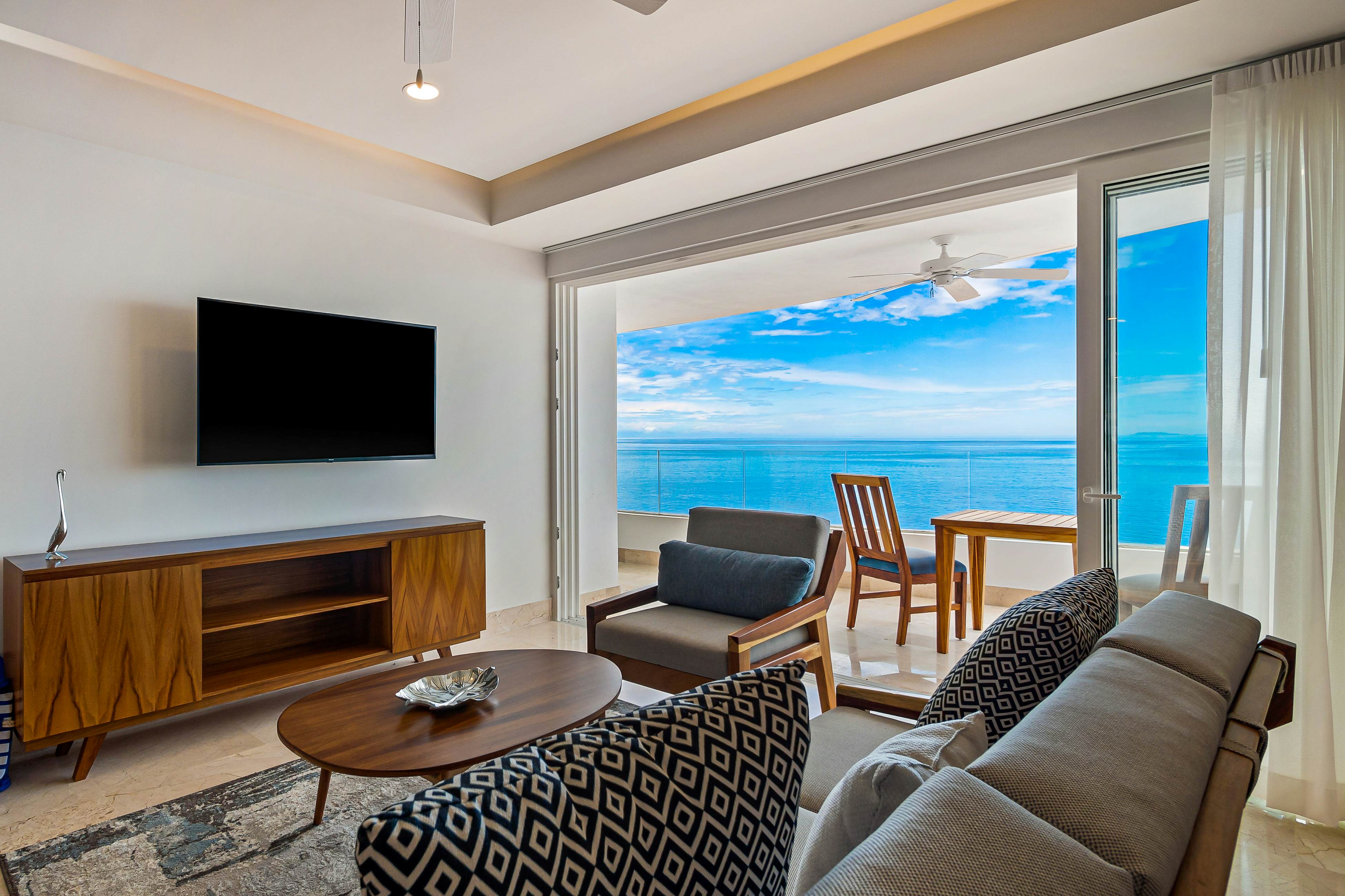 Blue Horizon 302 at Residences