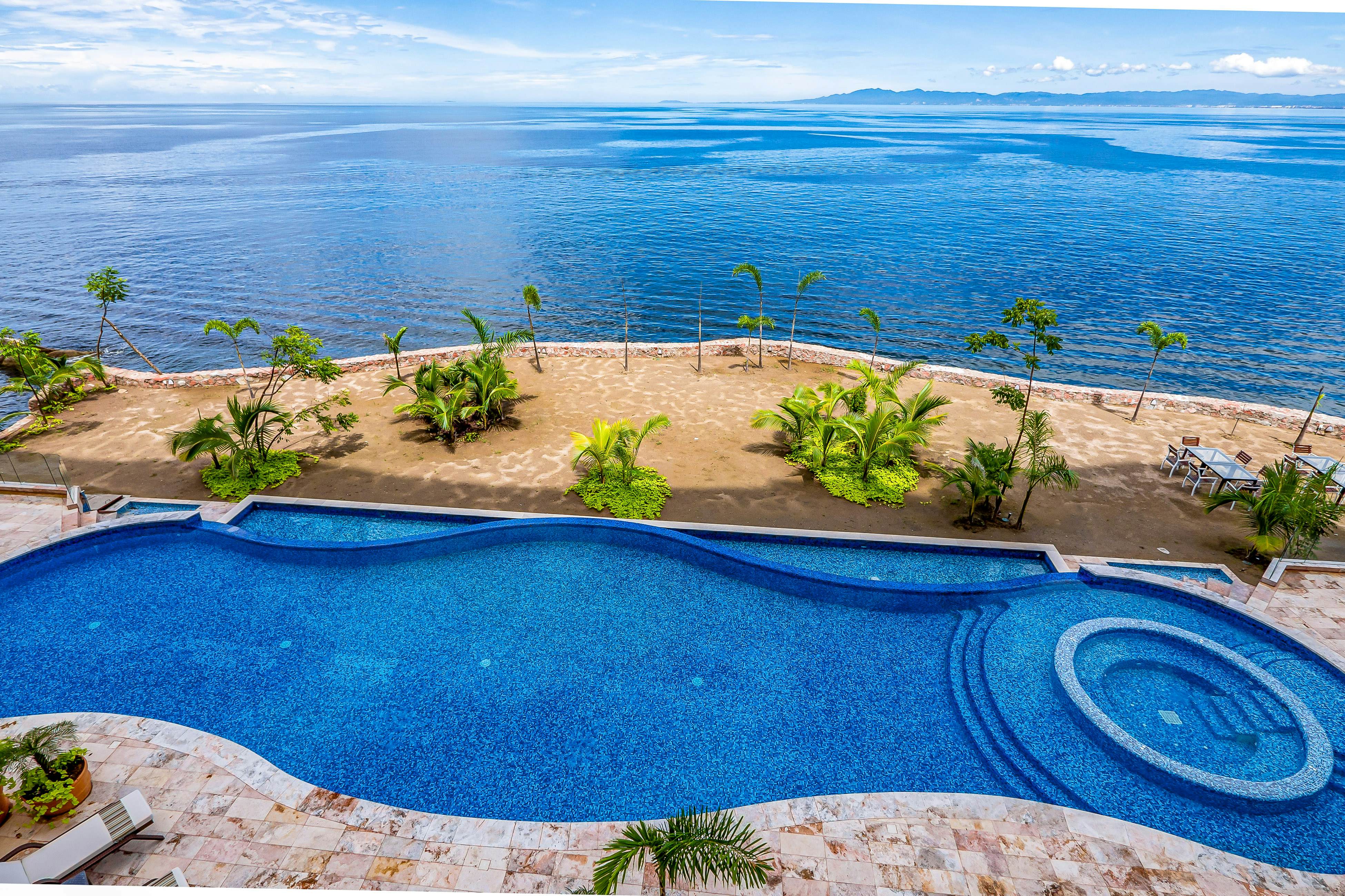 Blue Horizon 302 at Residences