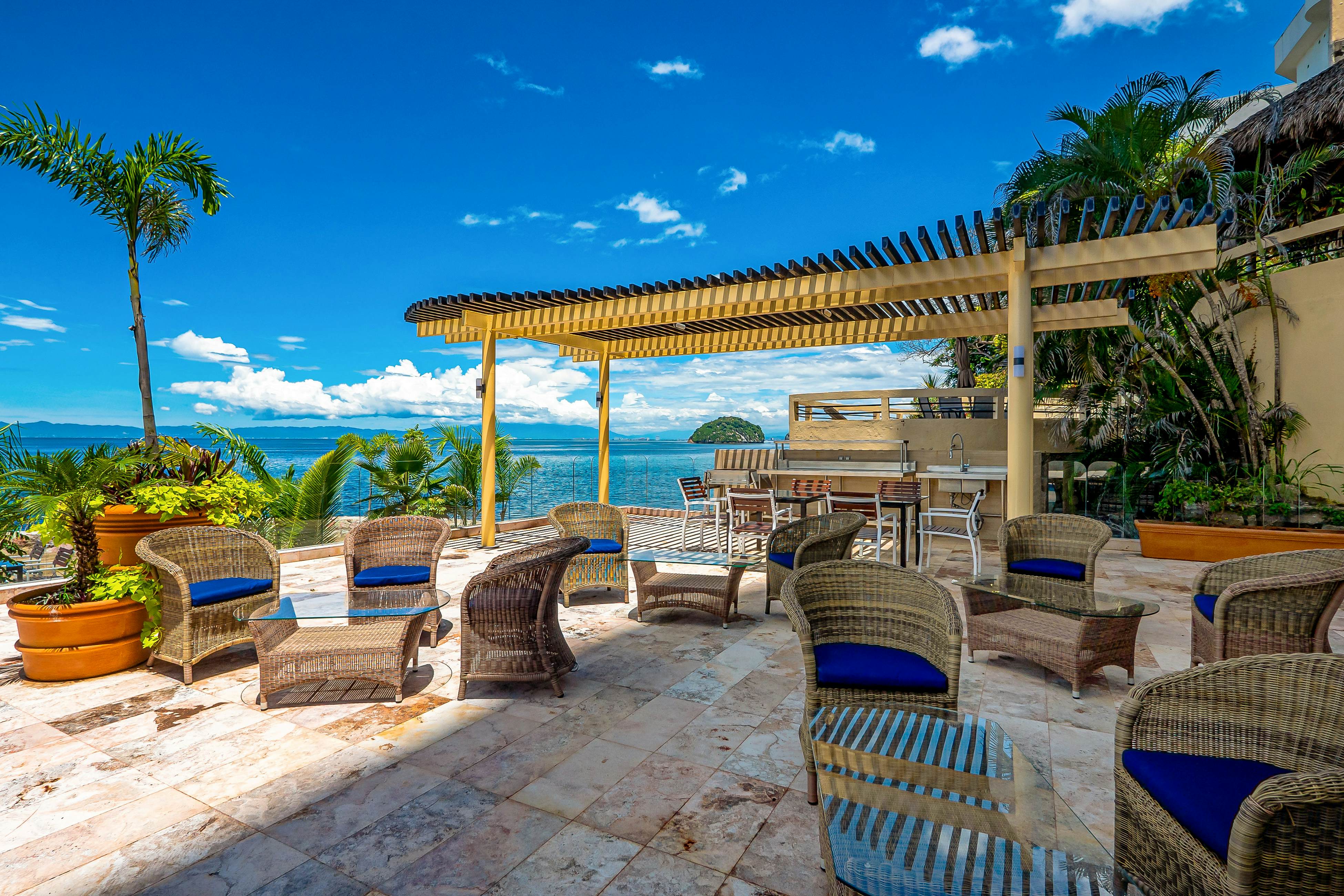 Blue Horizon 302 at Residences