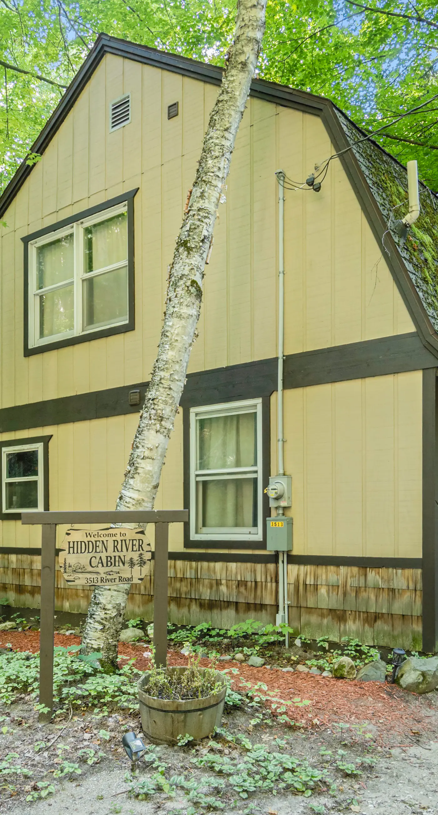 Hidden River Cabin 3 BD Frankfort, MI Vacation Rental Vacasa