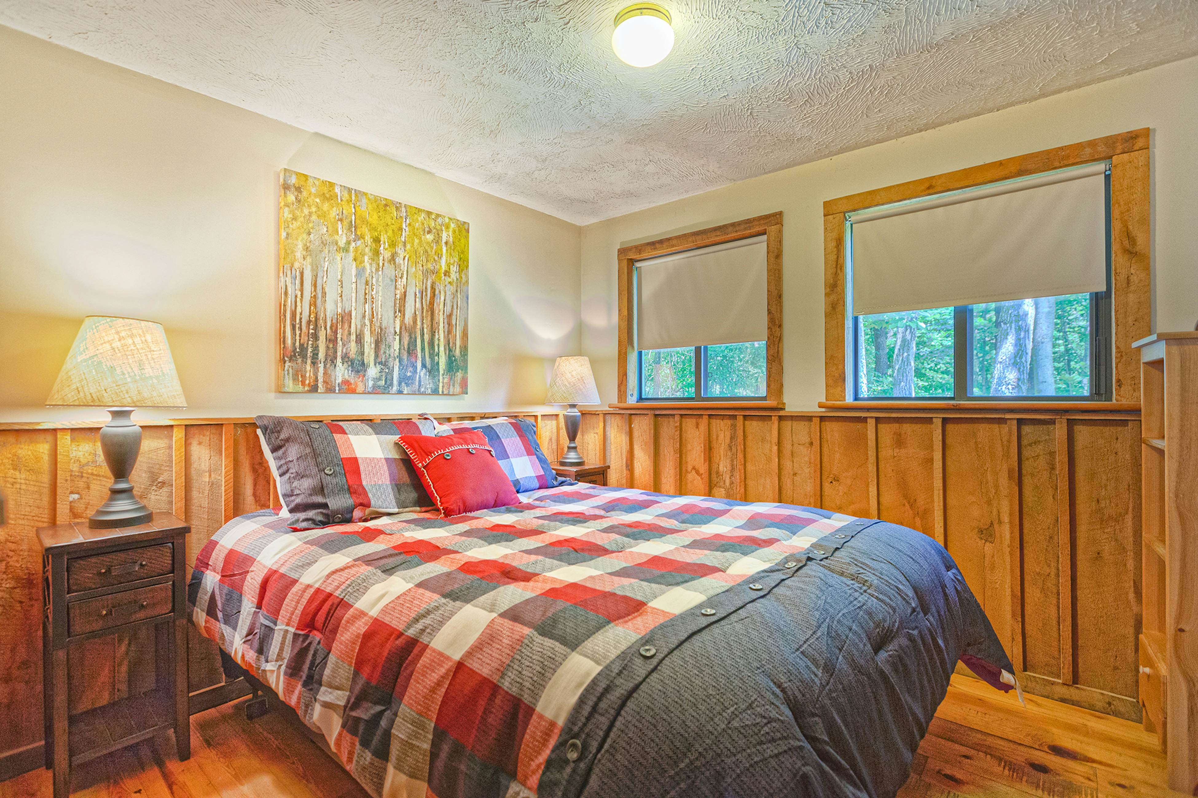 LakeSide Cabin 2 BD Huddleston, VA Vacation Rental Vacasa