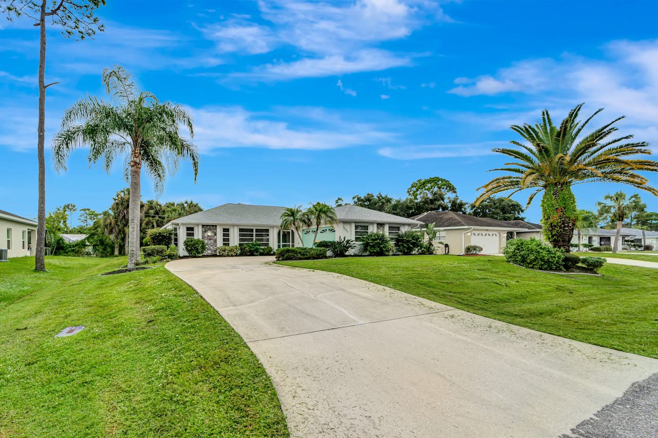 Tropical Oasis 3 BD Port Charlotte, FL Vacation Rental Vacasa