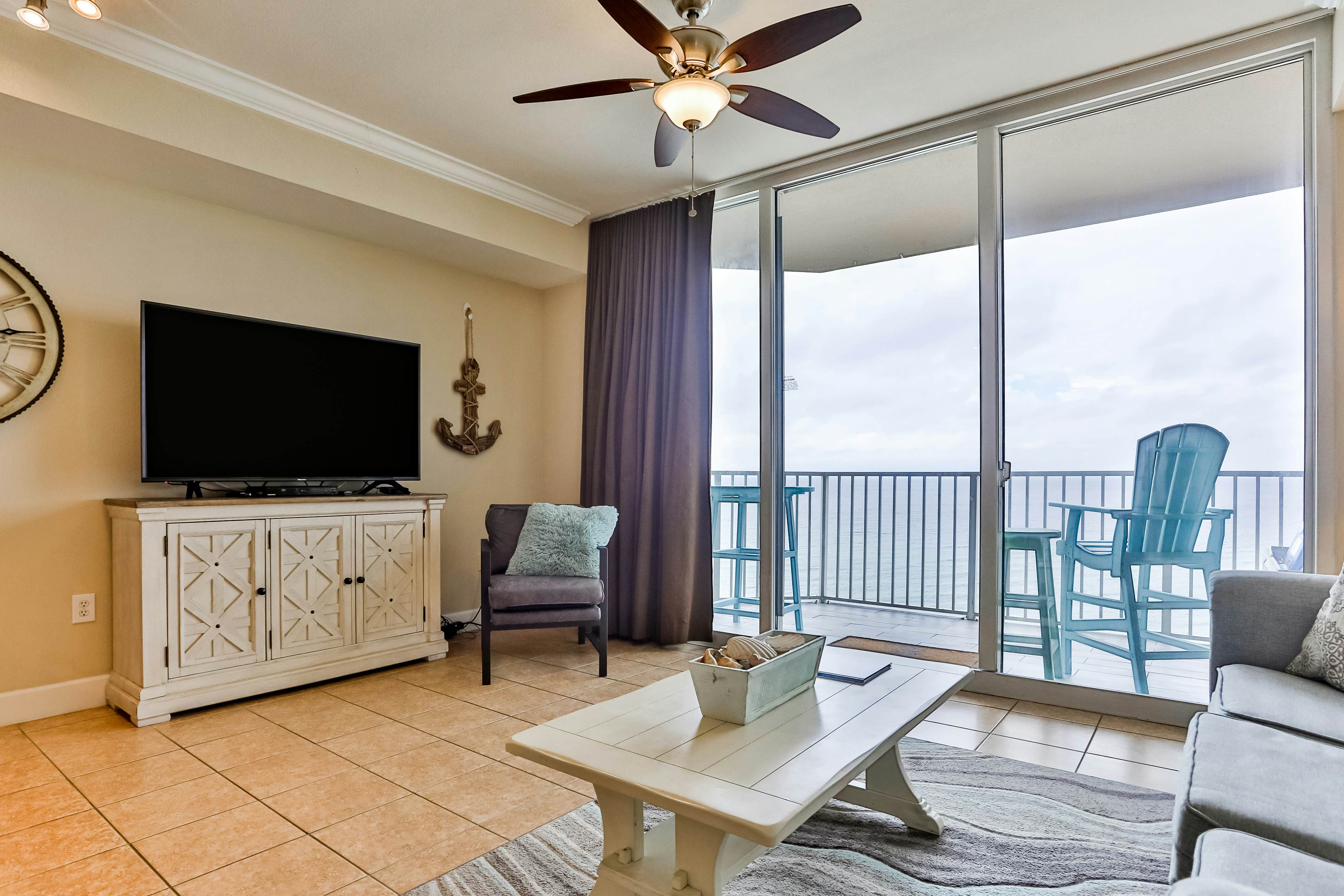 Tidewater Beach Resort | Panama City Beach Condos | Vacasa 