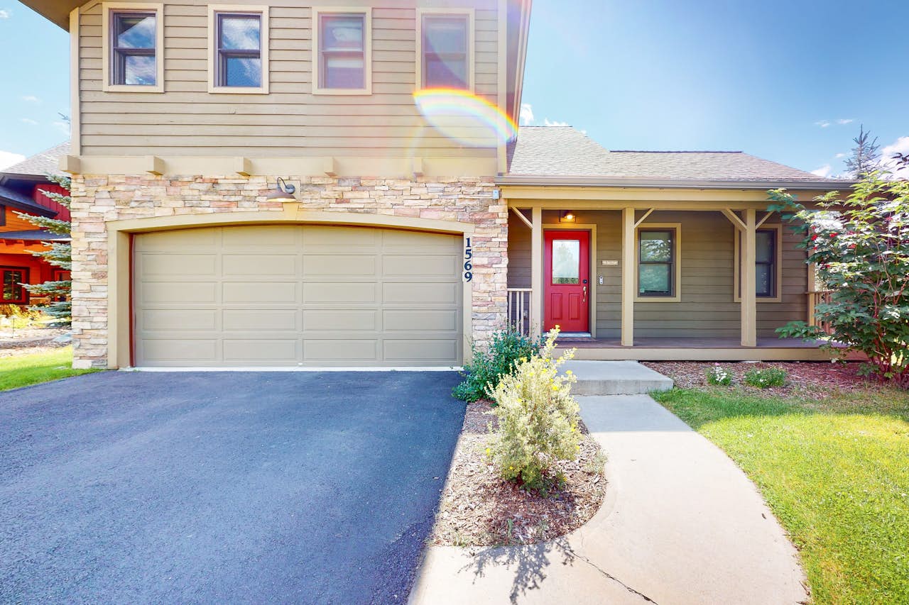 Silver Chalet 3 BD Silverthorne, CO Vacation Rental Vacasa