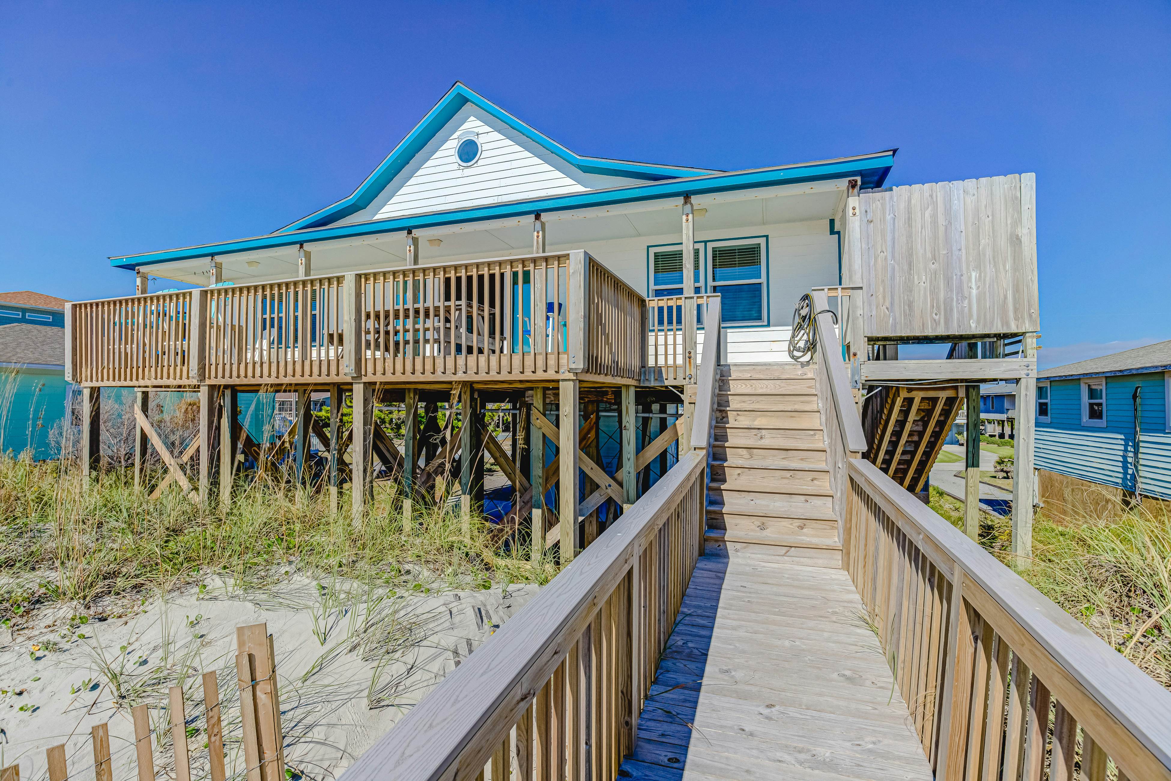 Albion 4 BD Topsail Beach, NC Vacation Rental Vacasa